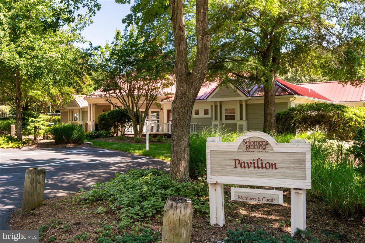 SOLOMONS LANDING - Residential