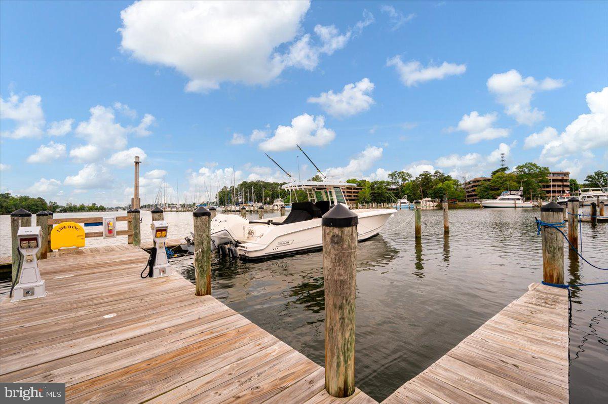 SOLOMONS LANDING - Residential