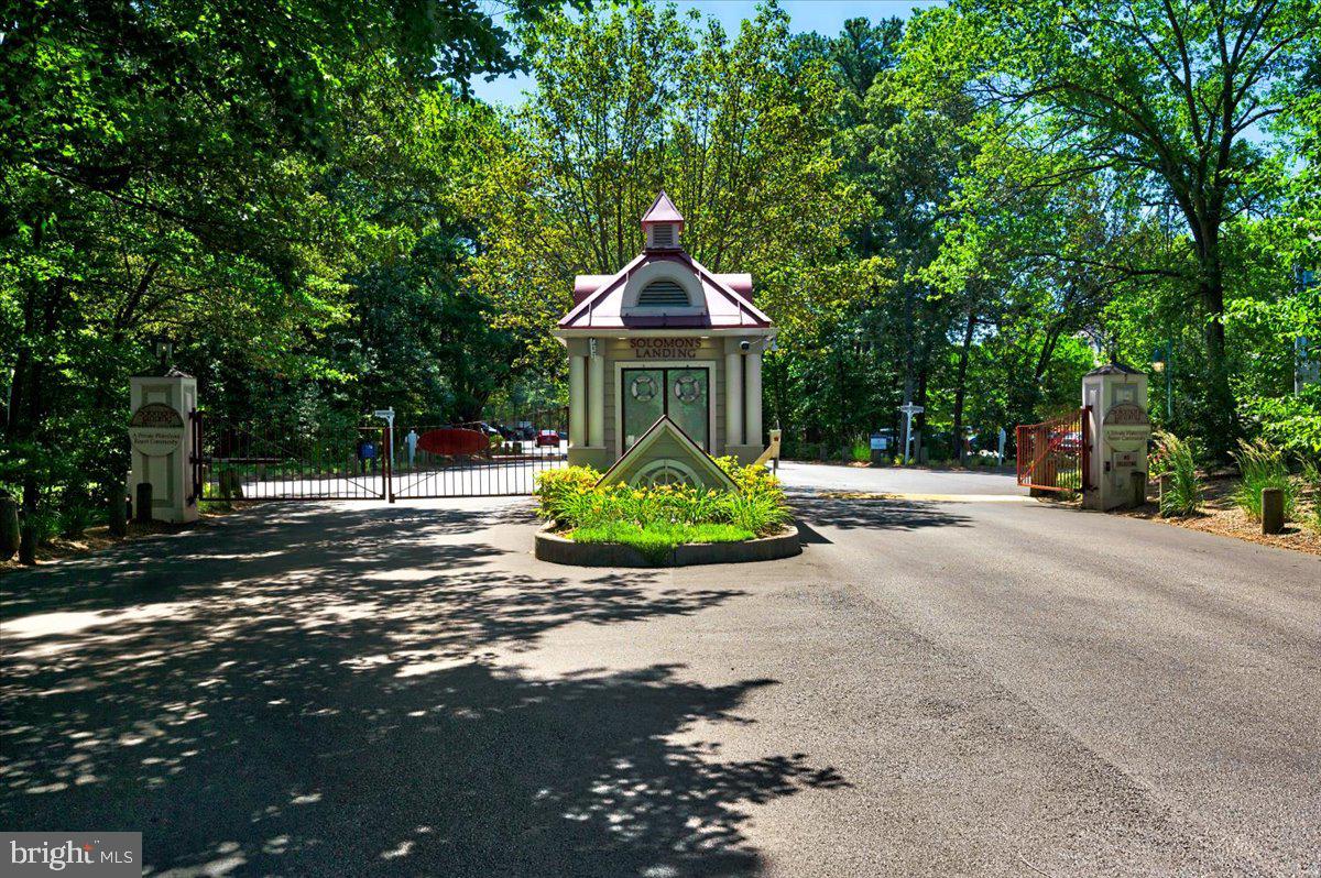 SOLOMONS LANDING - Residential