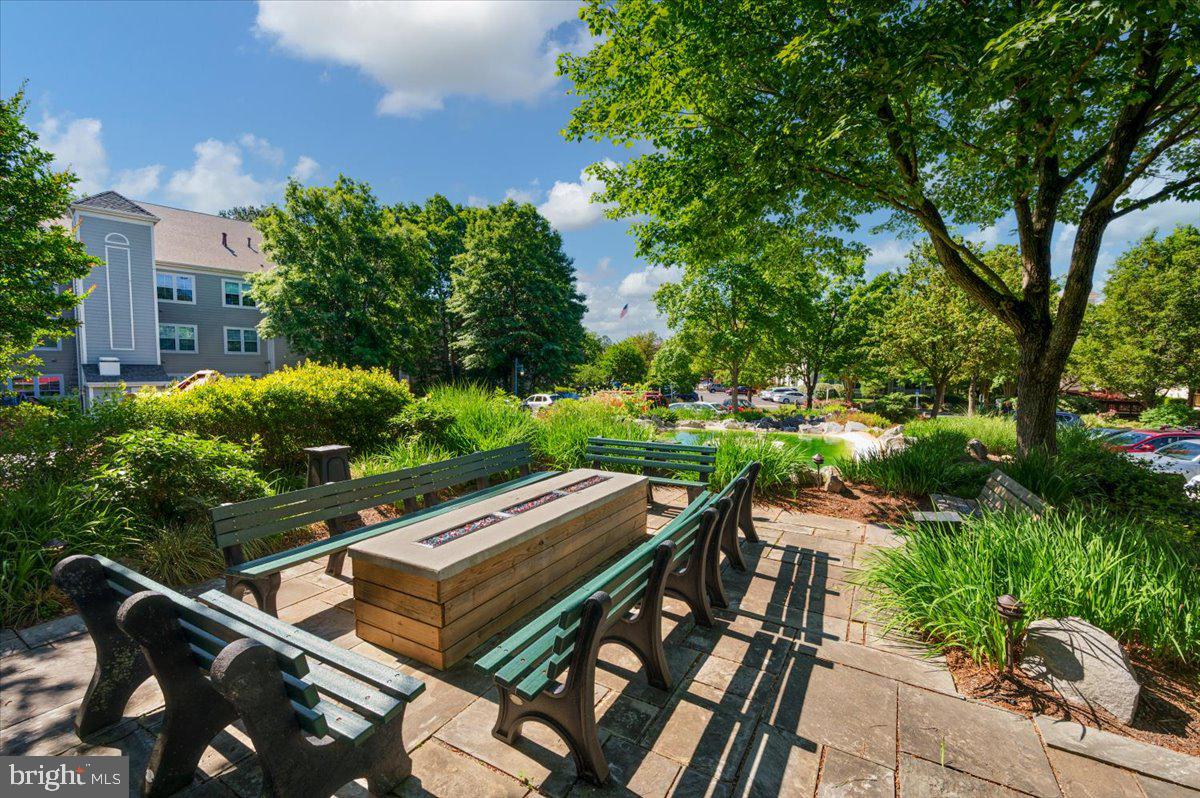 SOLOMONS LANDING - Residential