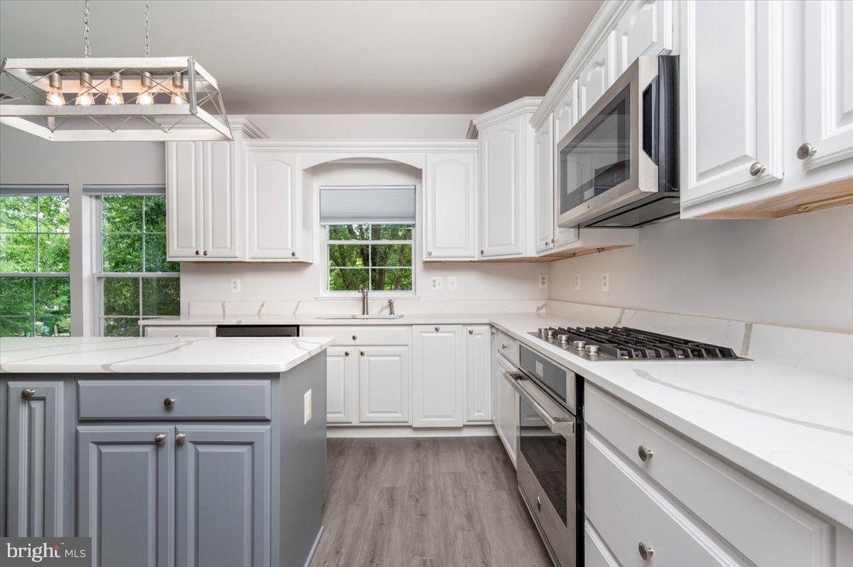 SOLOMONS LANDING - Residential