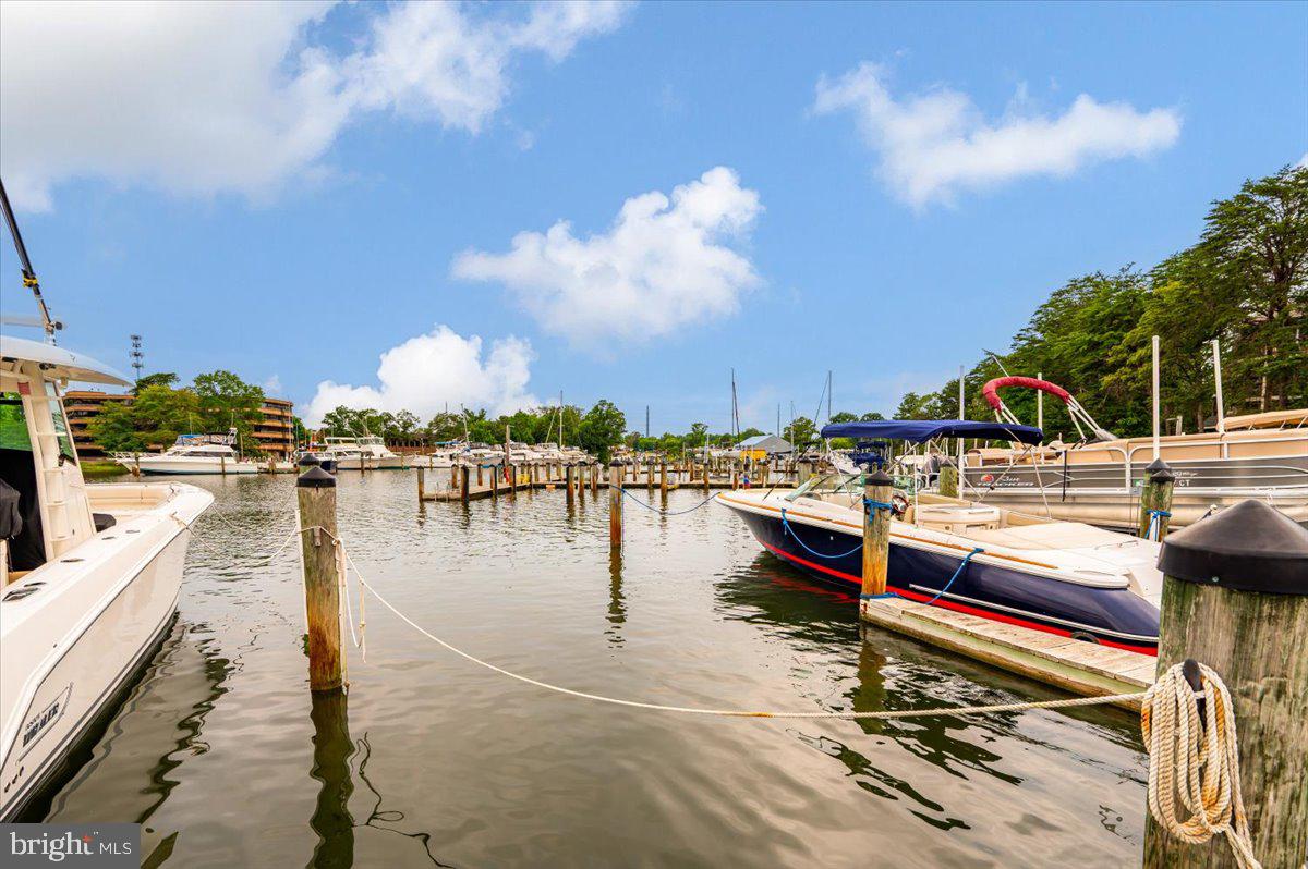 SOLOMONS LANDING - Residential