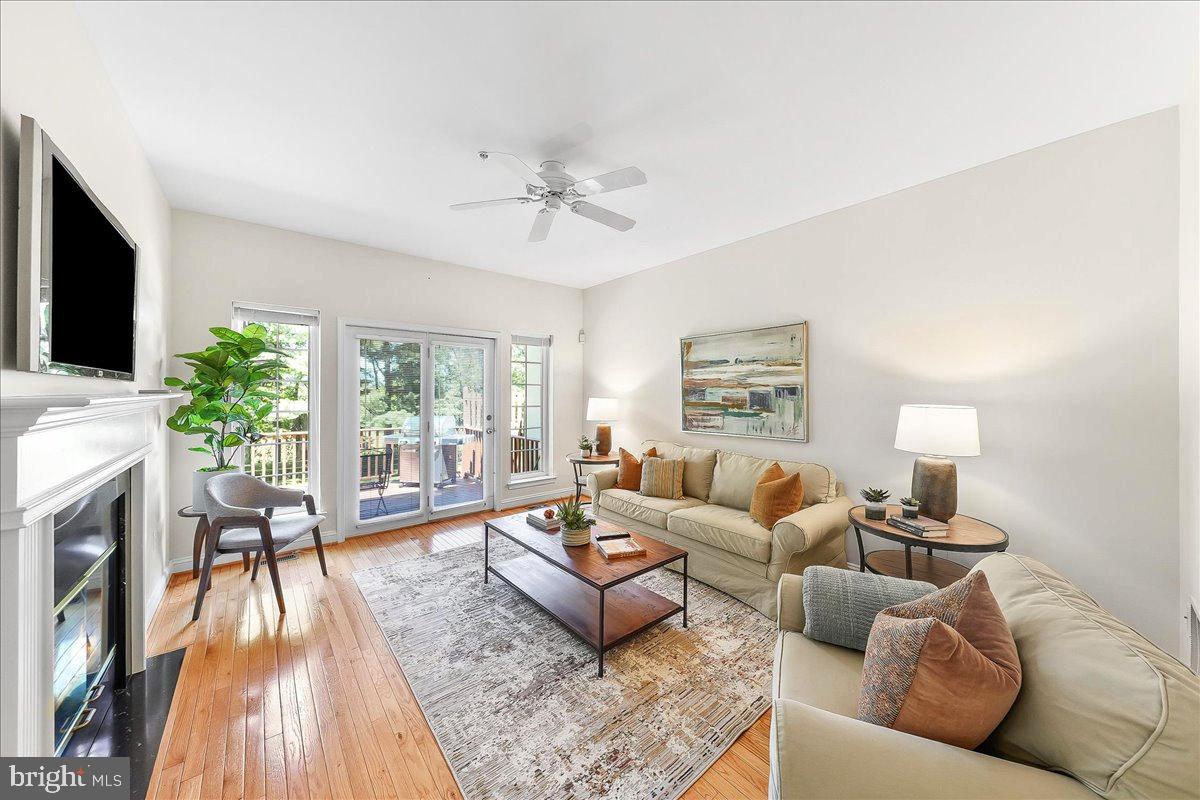 CENTER POINT FARM - Residential