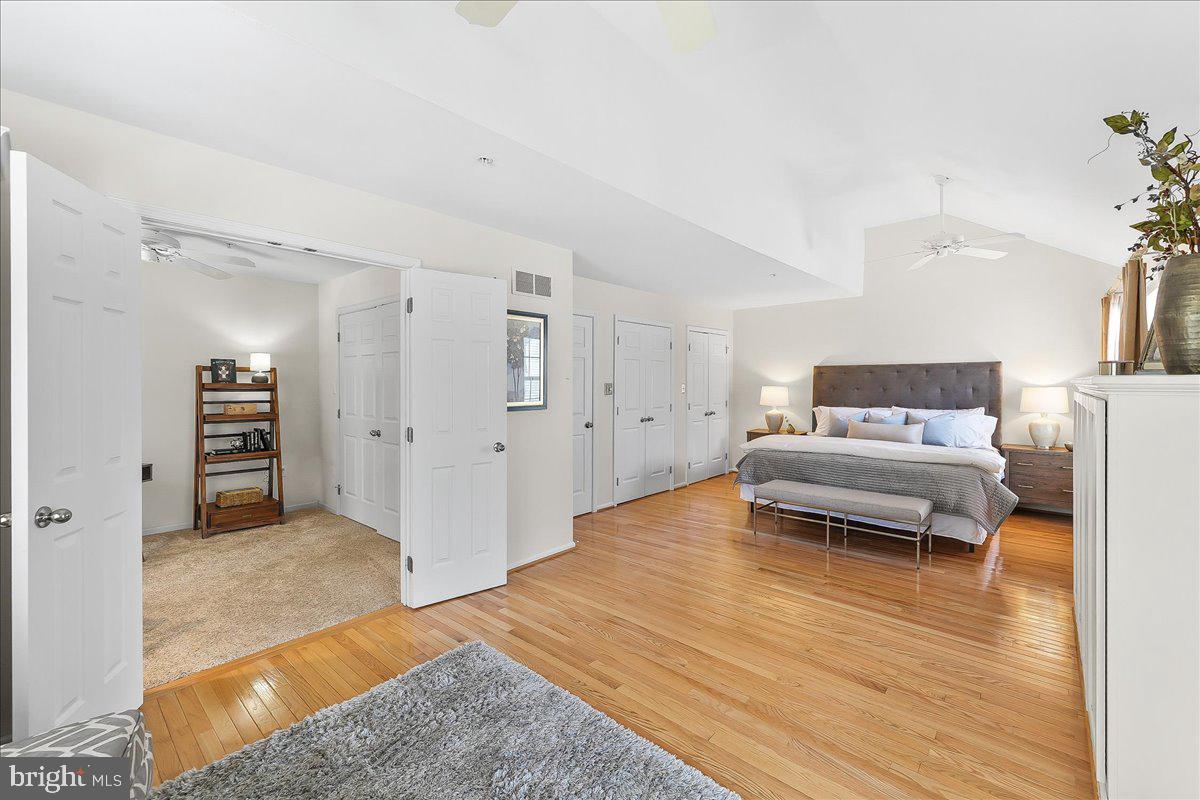 CENTER POINT FARM - Residential