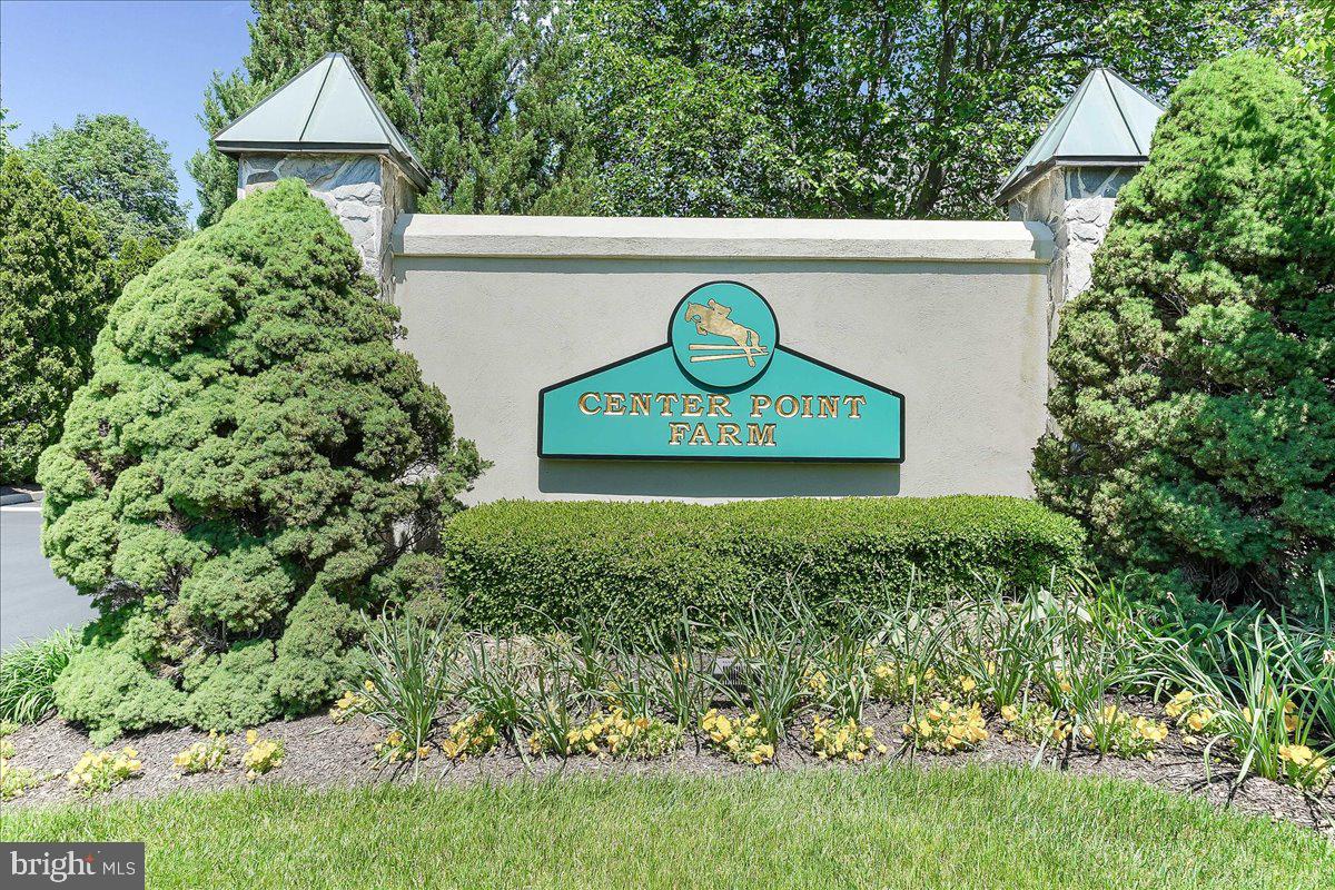 CENTER POINT FARM - Residential