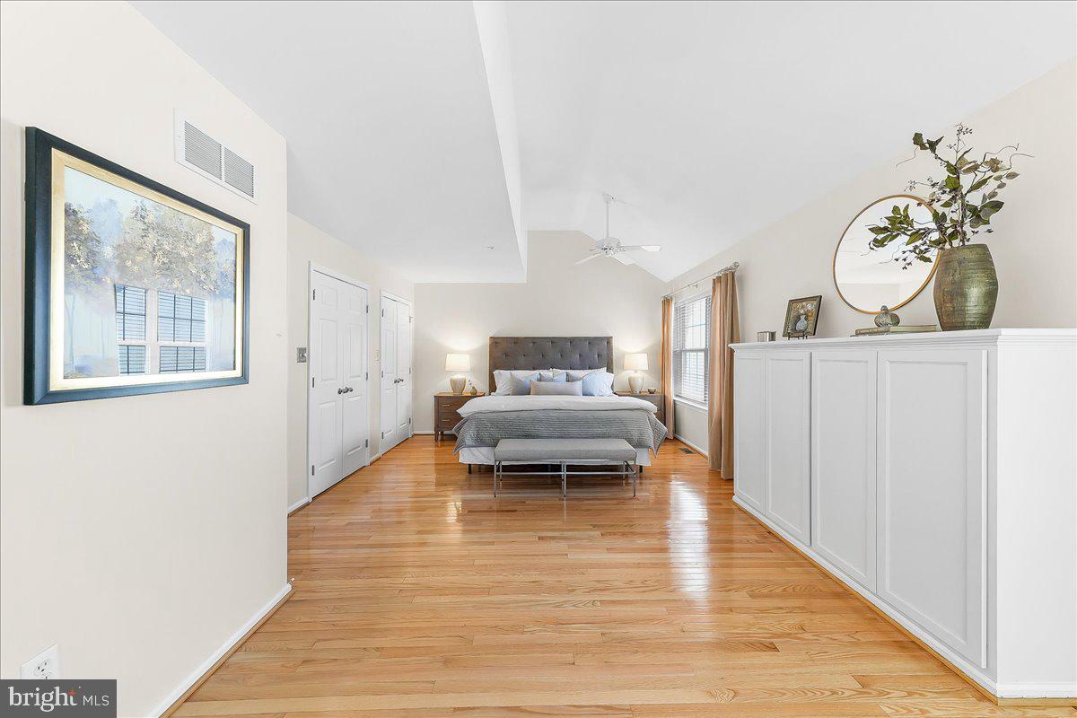 CENTER POINT FARM - Residential