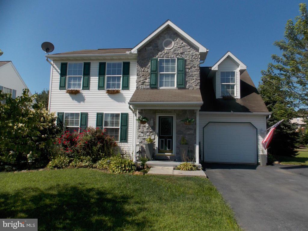 Well built & maintained home in a nice neighborhood. No build lot on right hand side & across the street for added privacy. Gas fireplace in living room runs without elec. Wood Laminate floors throughout Eat-in Kitchen, formal dining Rm, & finished bsmt w-sump pit. Master bedrm has pvt entrance to shared bath. Level, Pvt back yard w-shed. A/C unit 2 months young w-warranty.