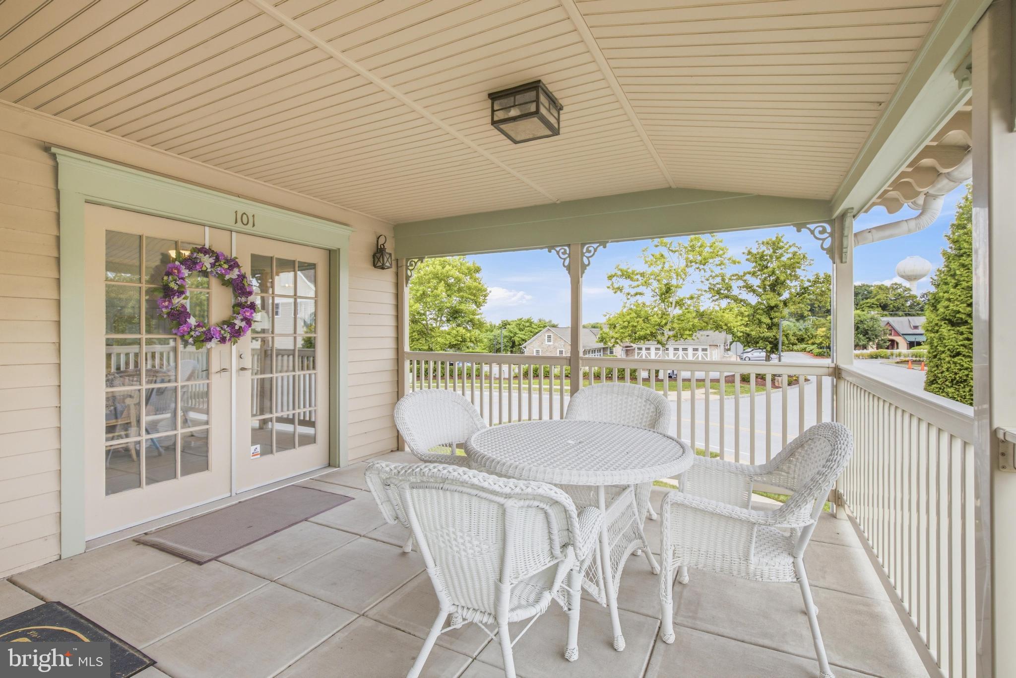 VILLAGES AT HILLVIEW - Residential