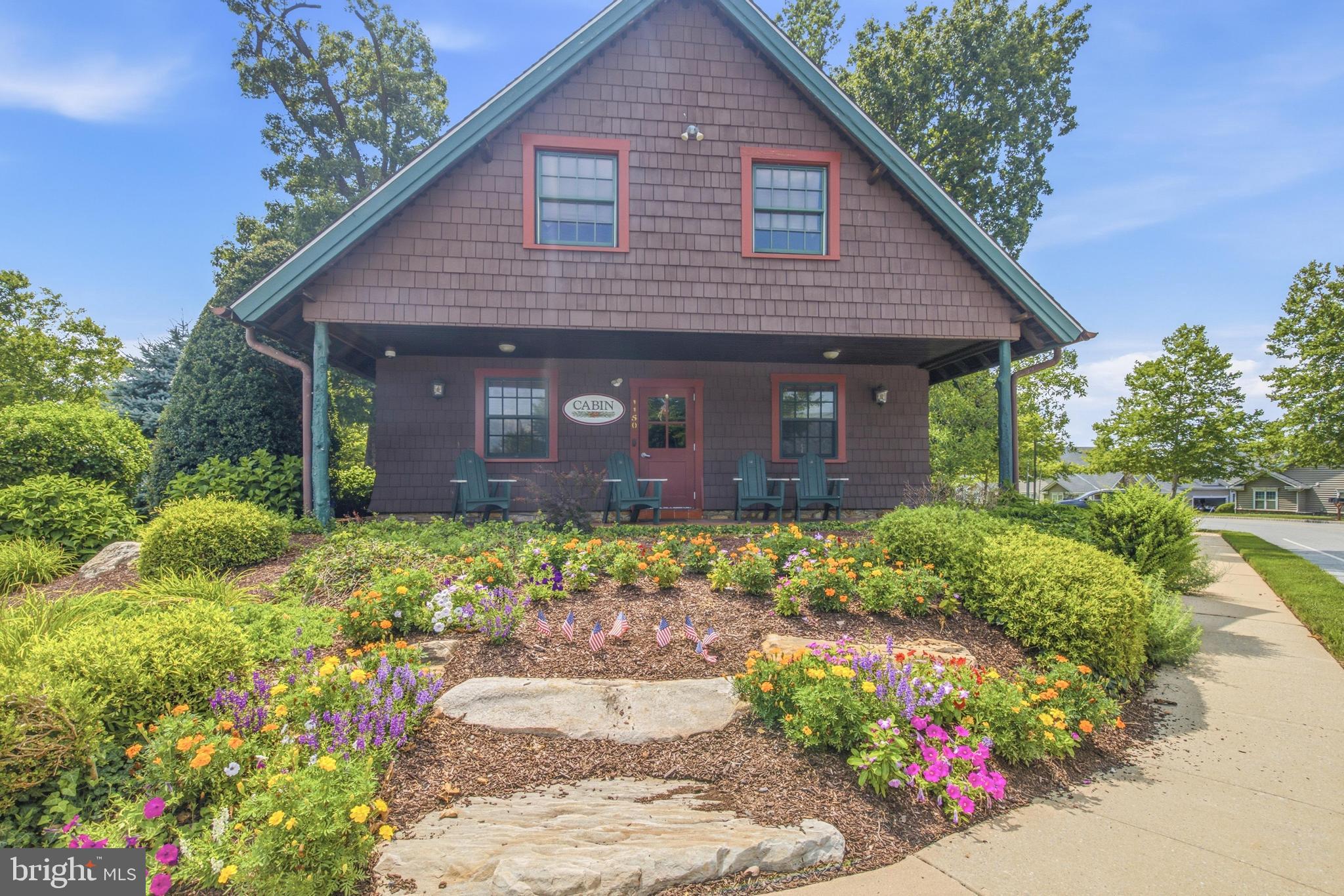 VILLAGES AT HILLVIEW - Residential