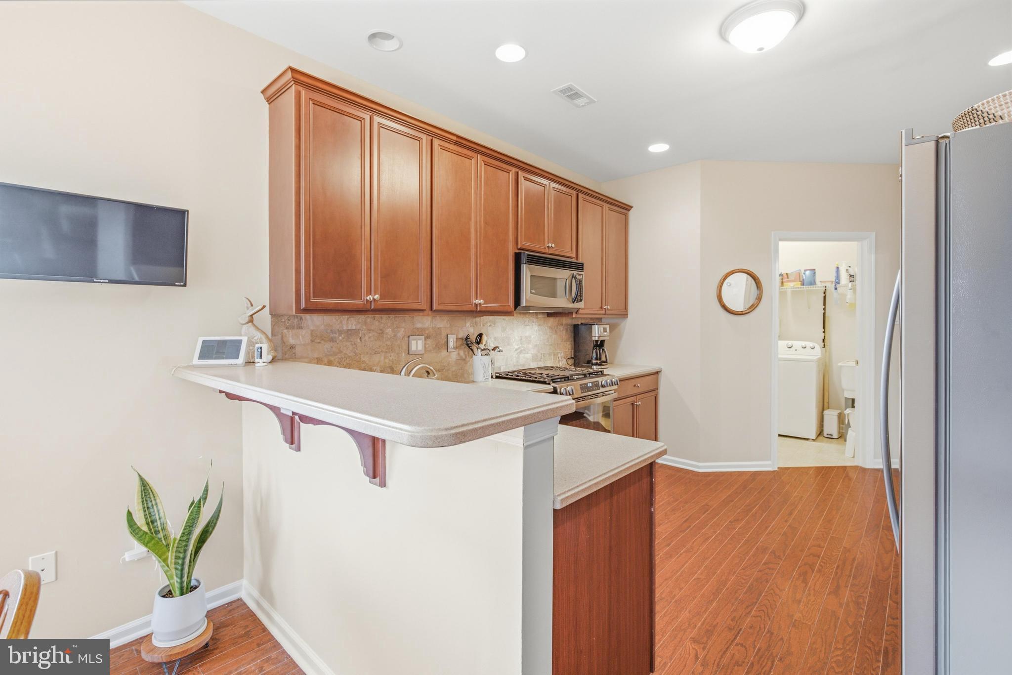 VILLAGES AT HILLVIEW - Residential