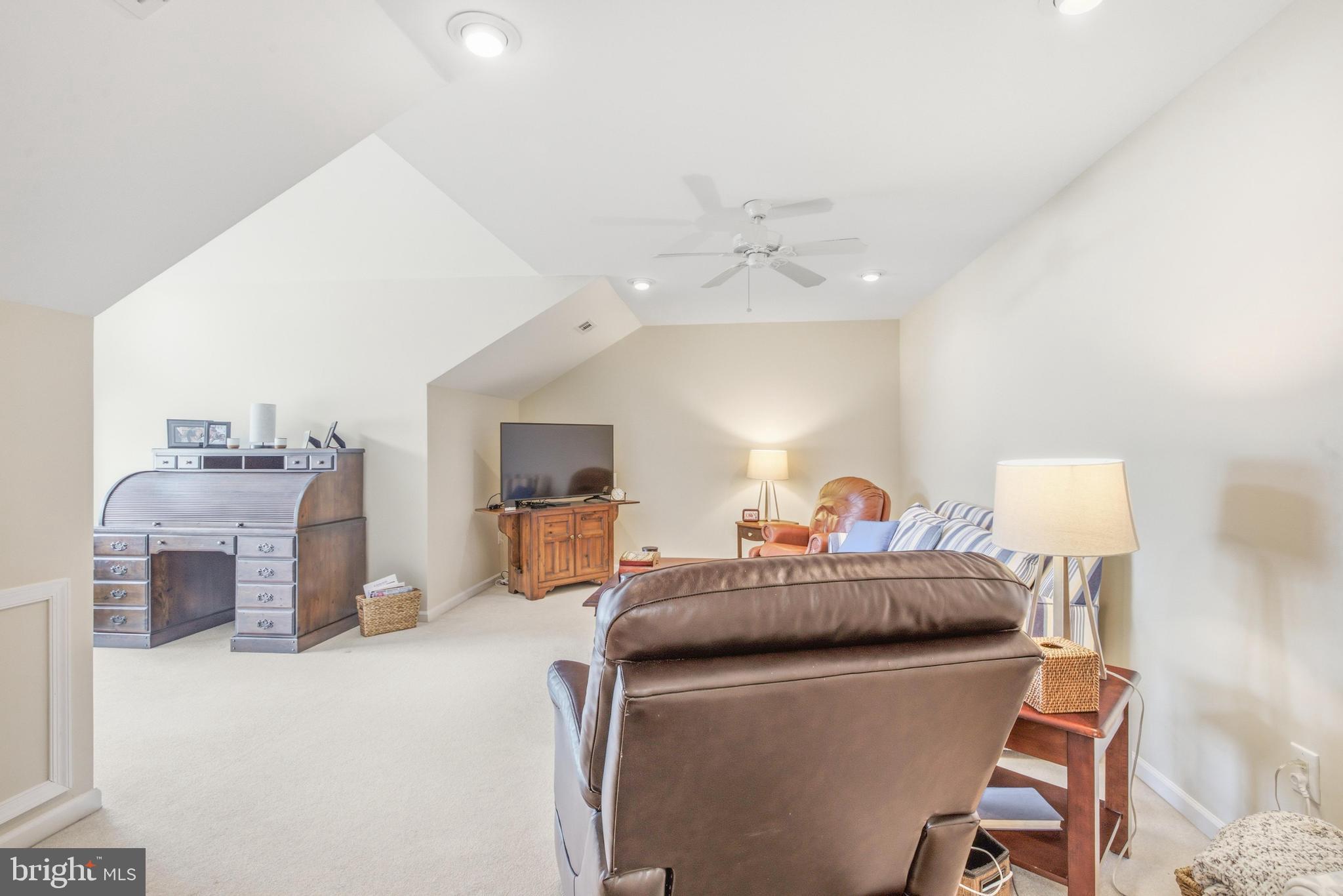 VILLAGES AT HILLVIEW - Residential