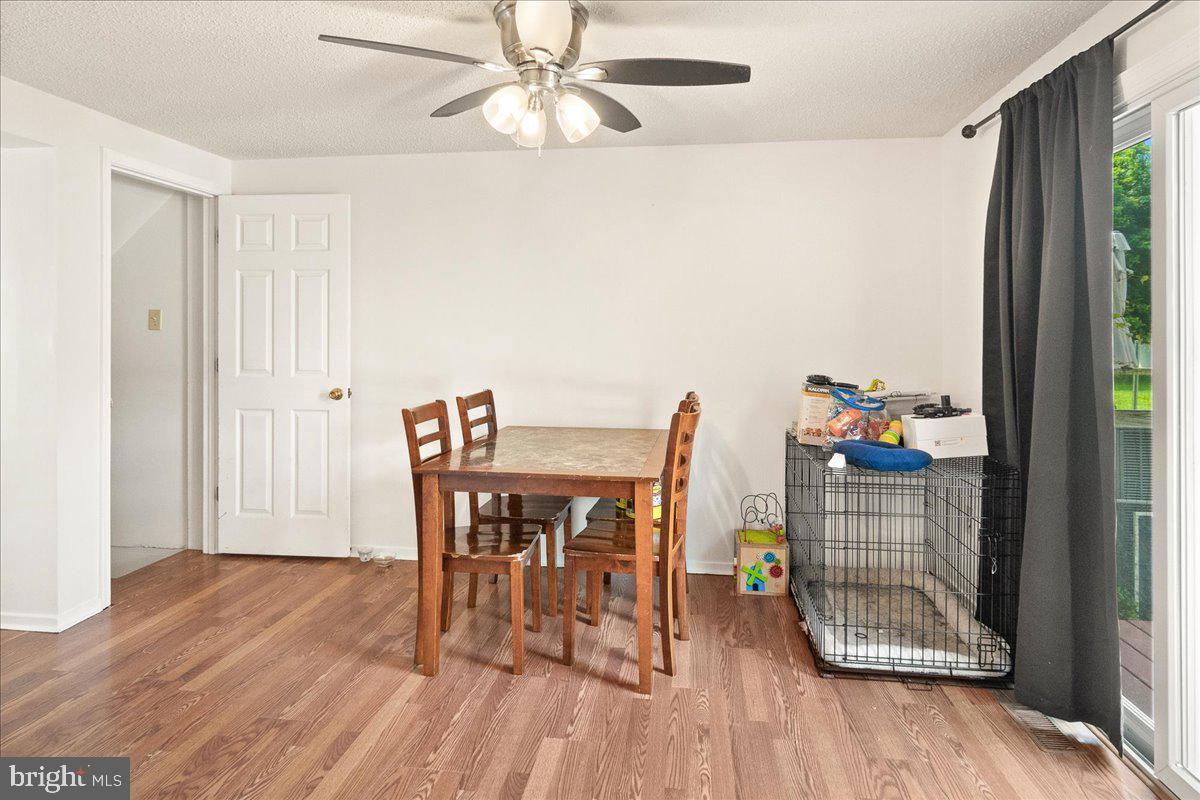 ROLLING MEADOWS - Residential