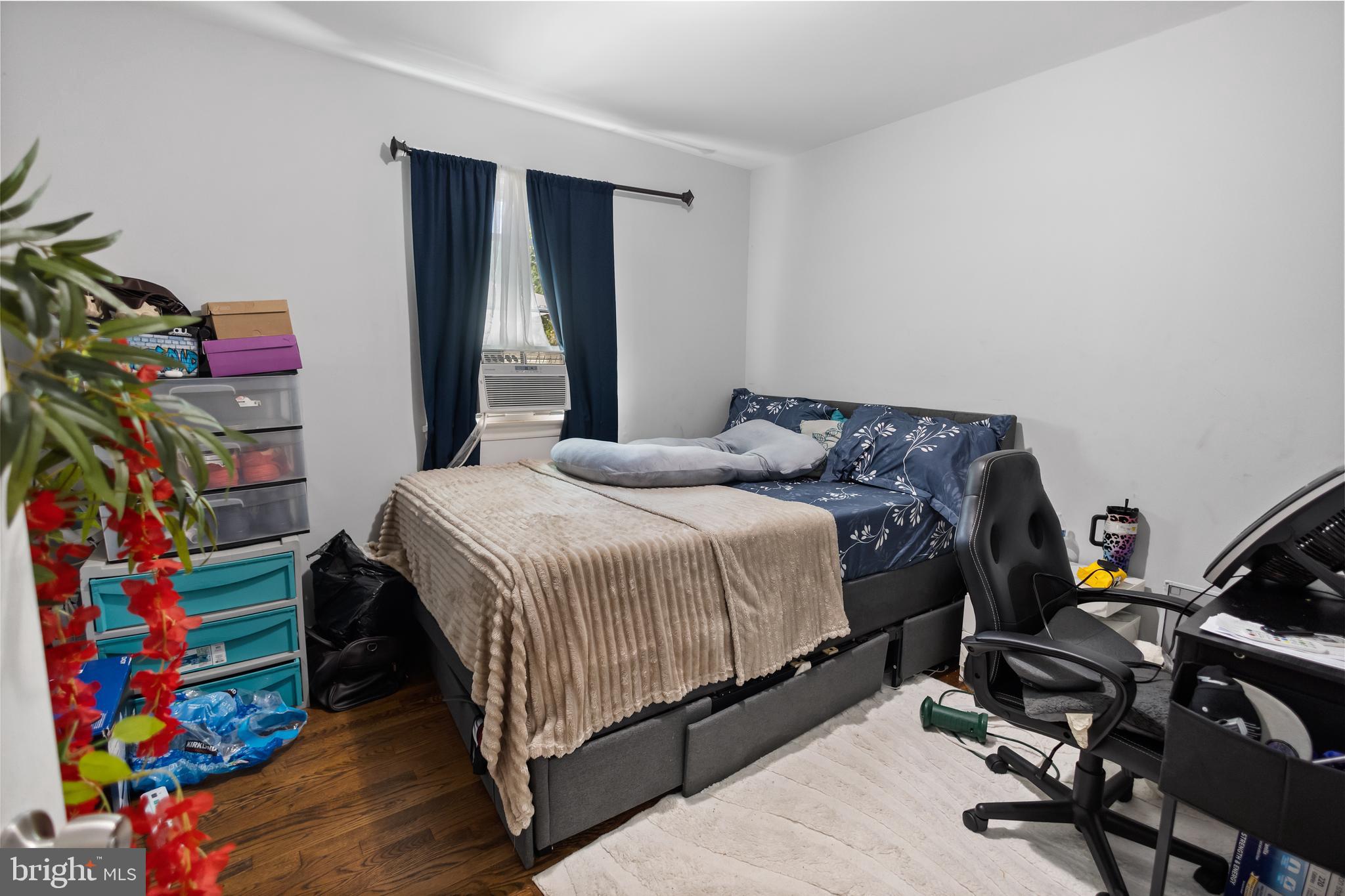 HYNESBORO PARK - Residential
