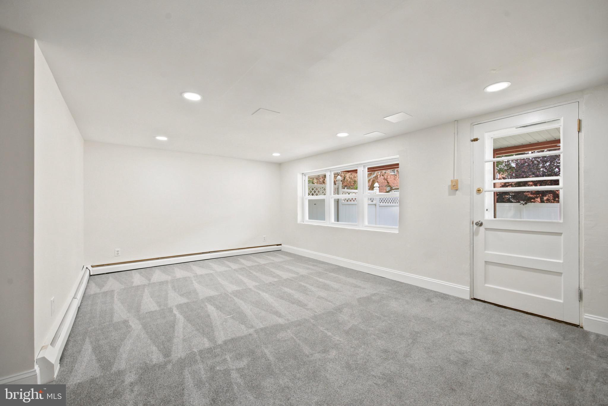 2400 SOUTH - Residential