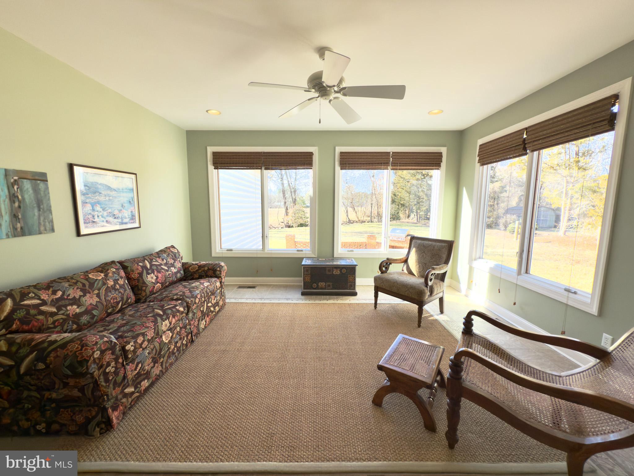 COUNTRY CLUB SOUTH - Residential