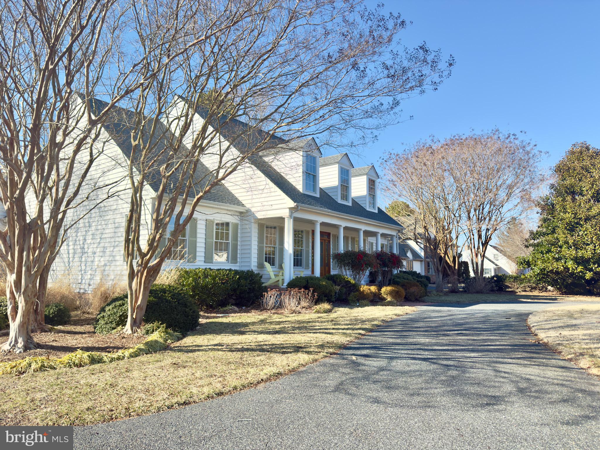 COUNTRY CLUB SOUTH - Residential