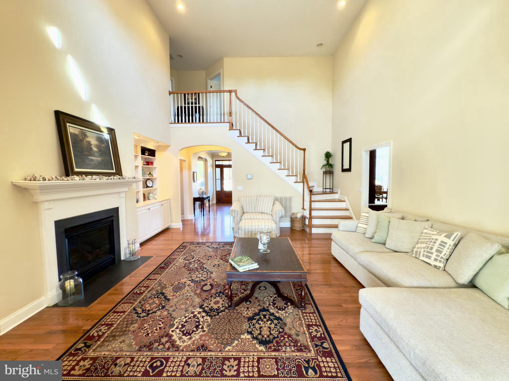 COUNTRY CLUB SOUTH - Residential
