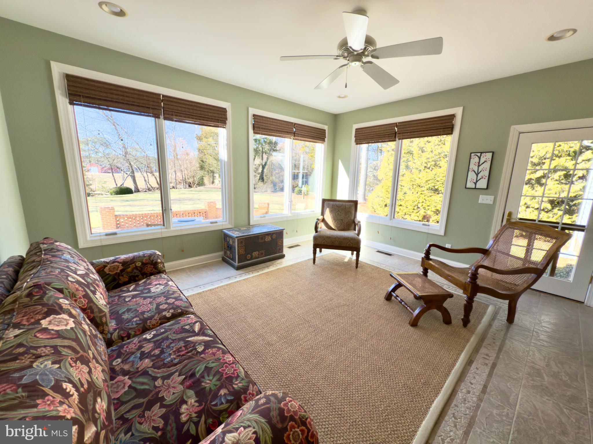 COUNTRY CLUB SOUTH - Residential