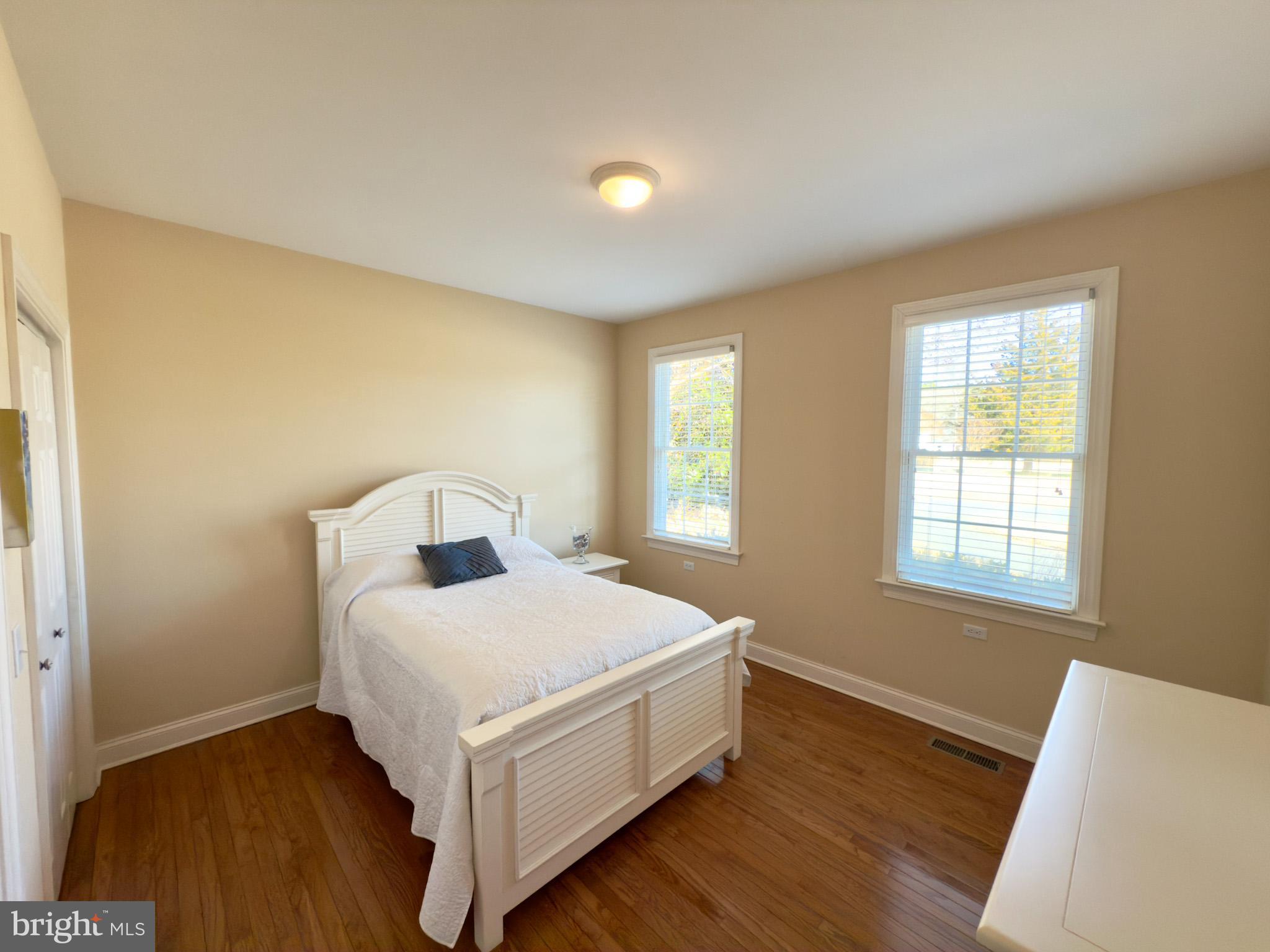 COUNTRY CLUB SOUTH - Residential