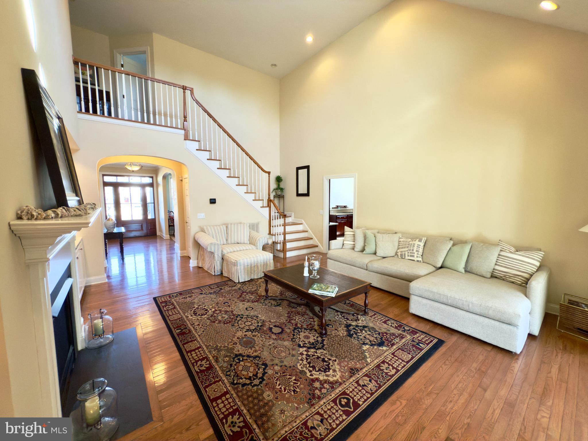 COUNTRY CLUB SOUTH - Residential