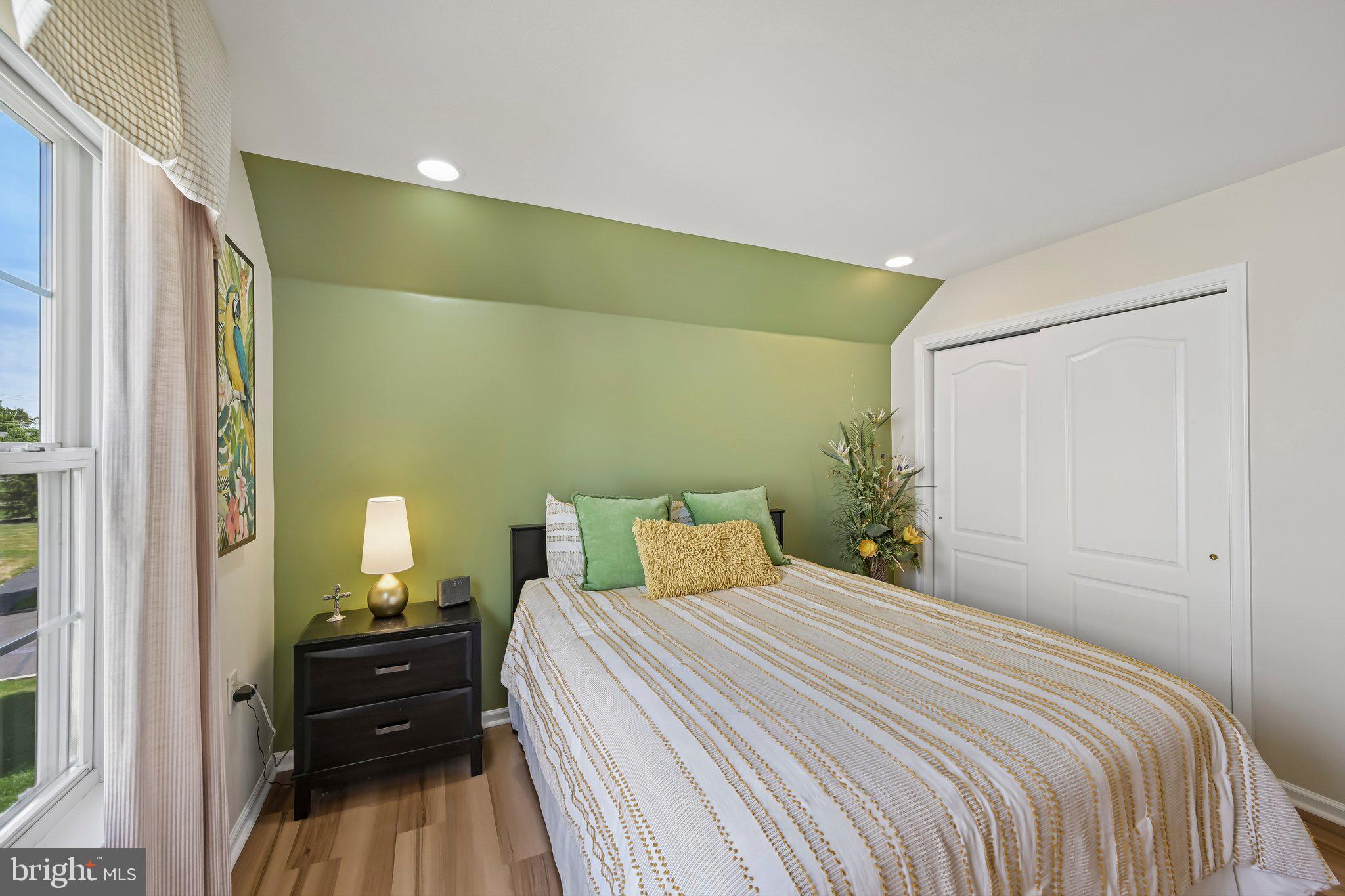 LEGACY OAKS - Residential