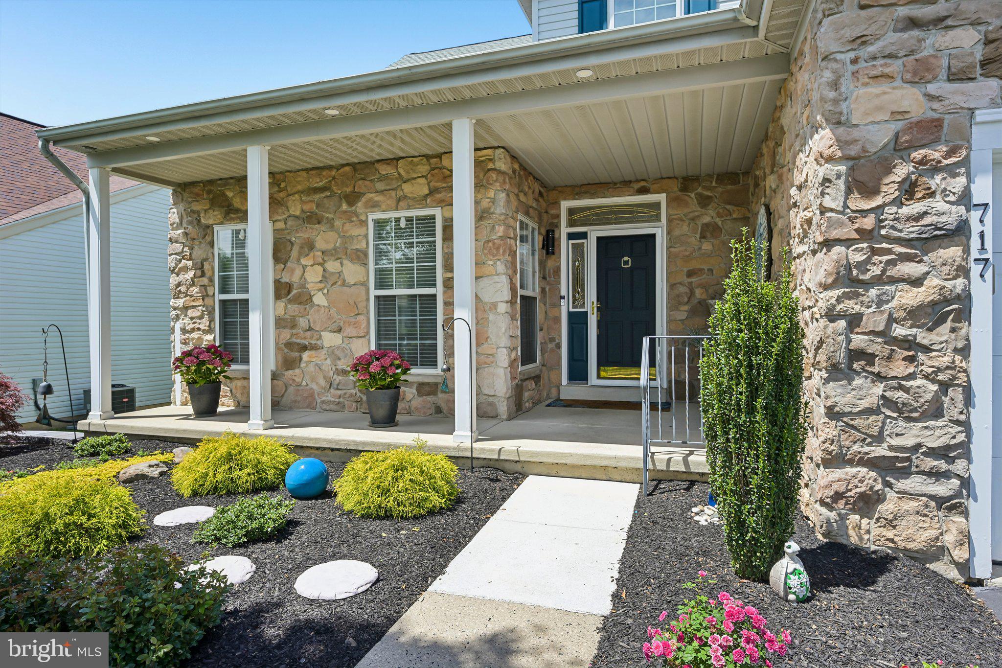 LEGACY OAKS - Residential