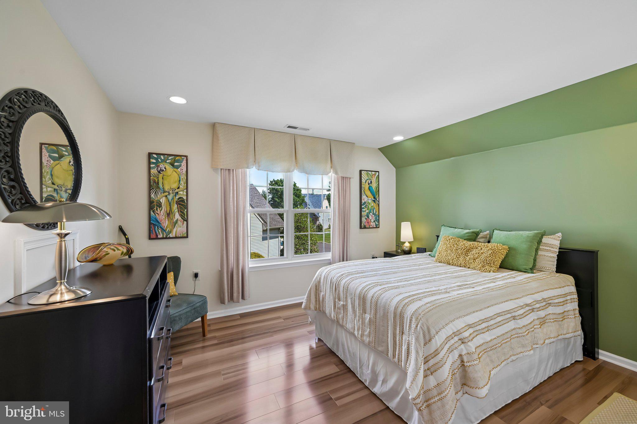 LEGACY OAKS - Residential