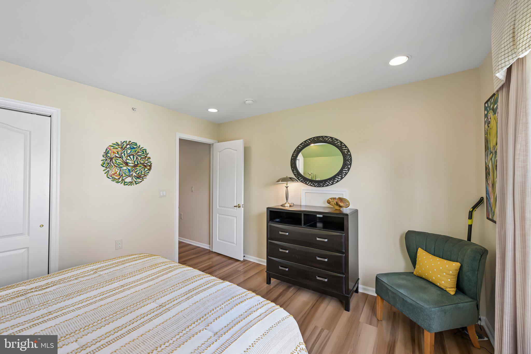 LEGACY OAKS - Residential