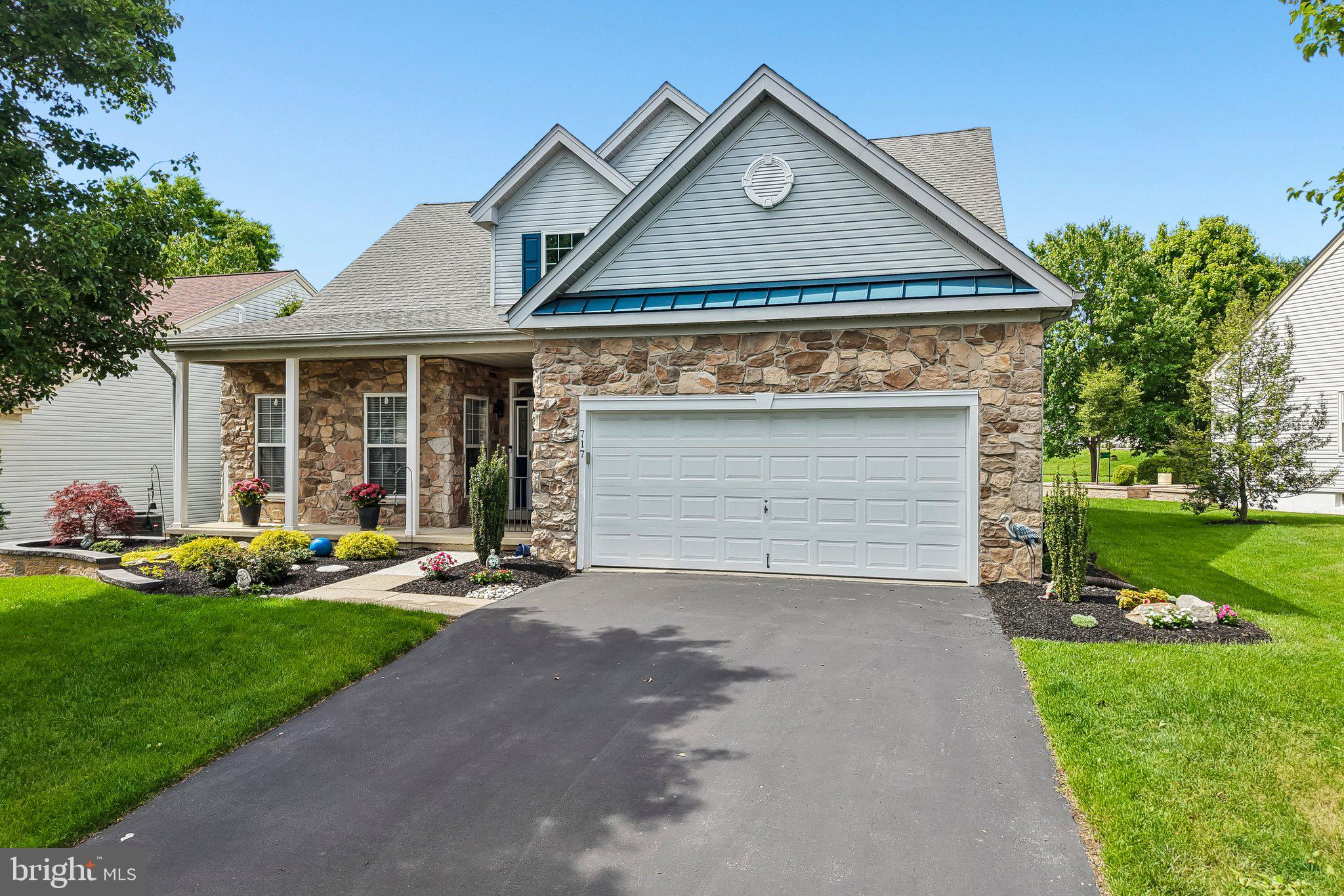 LEGACY OAKS - Residential