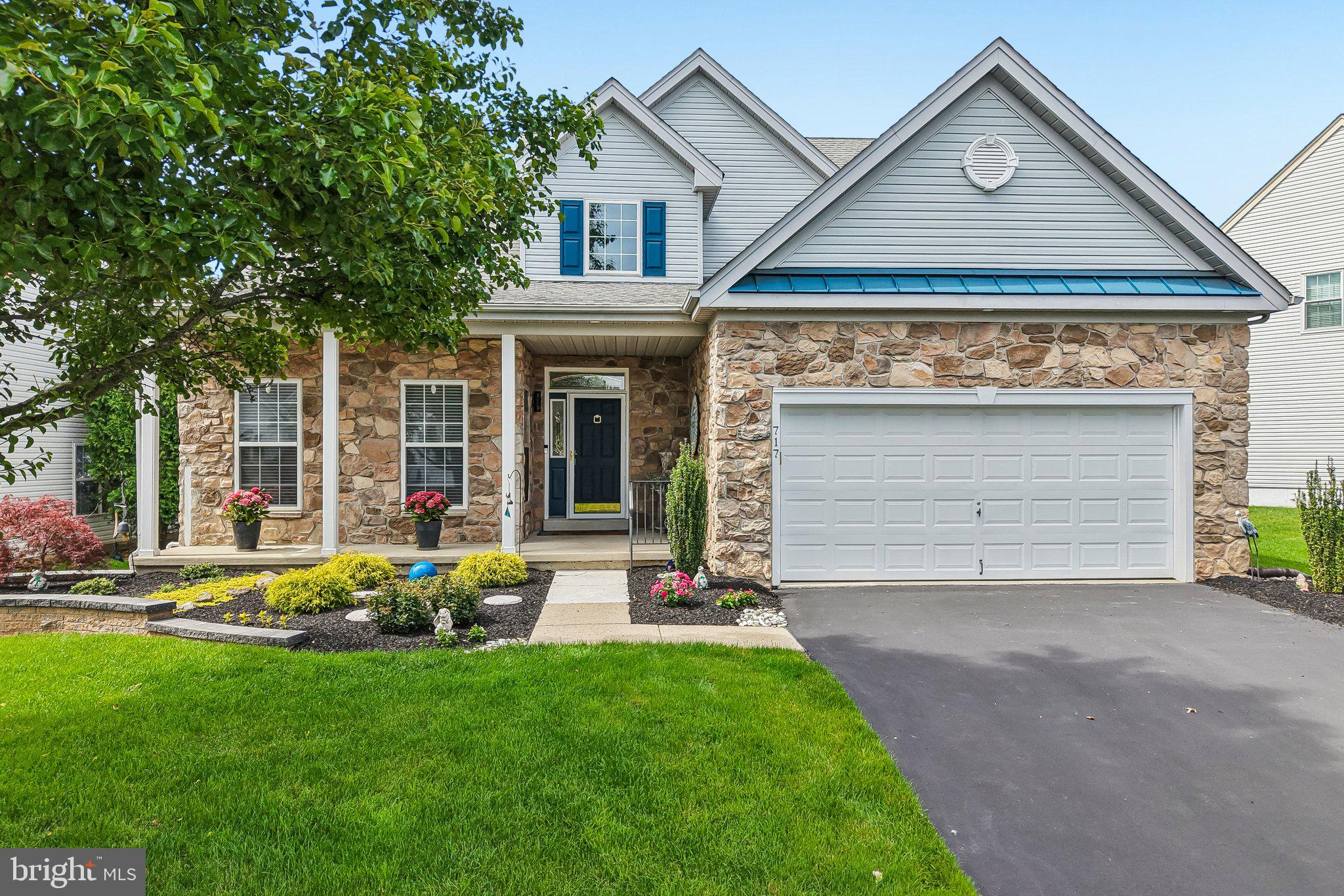 LEGACY OAKS - Residential