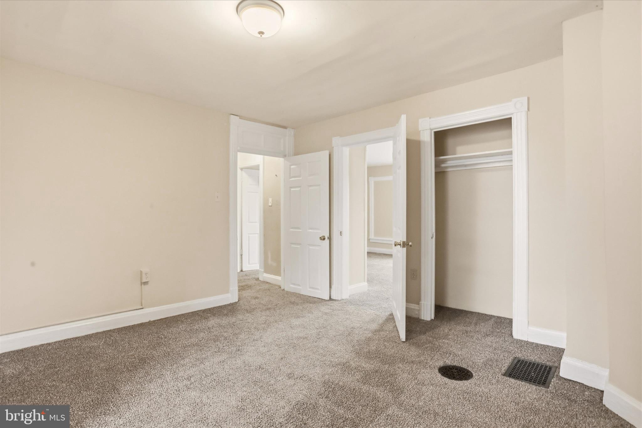 HAGERSTOWN - Residential