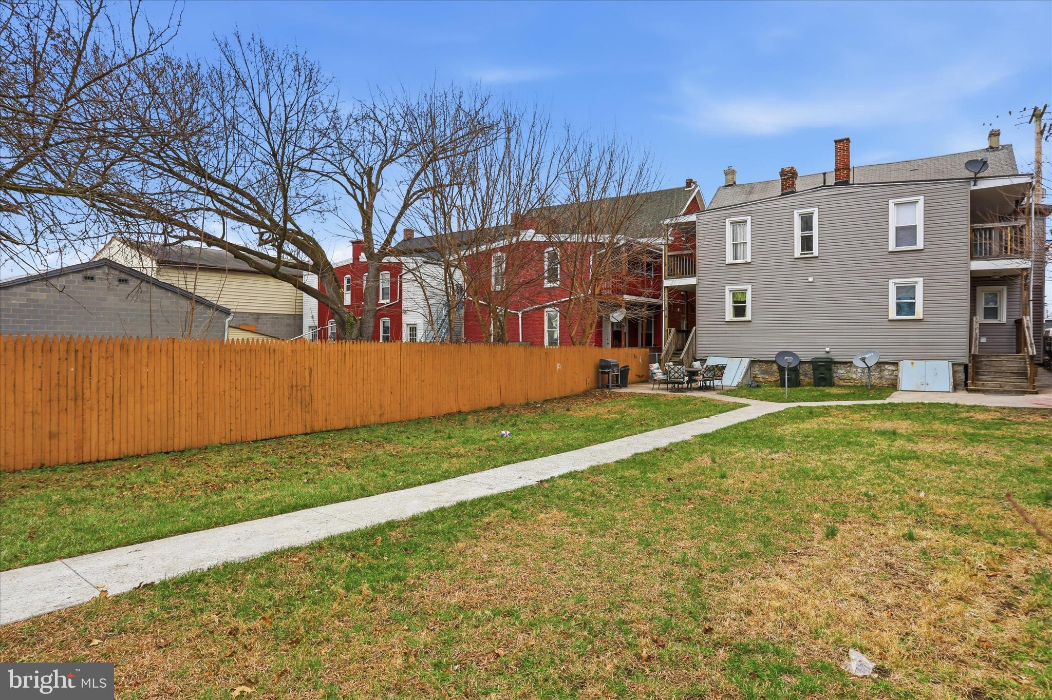 HAGERSTOWN - Residential