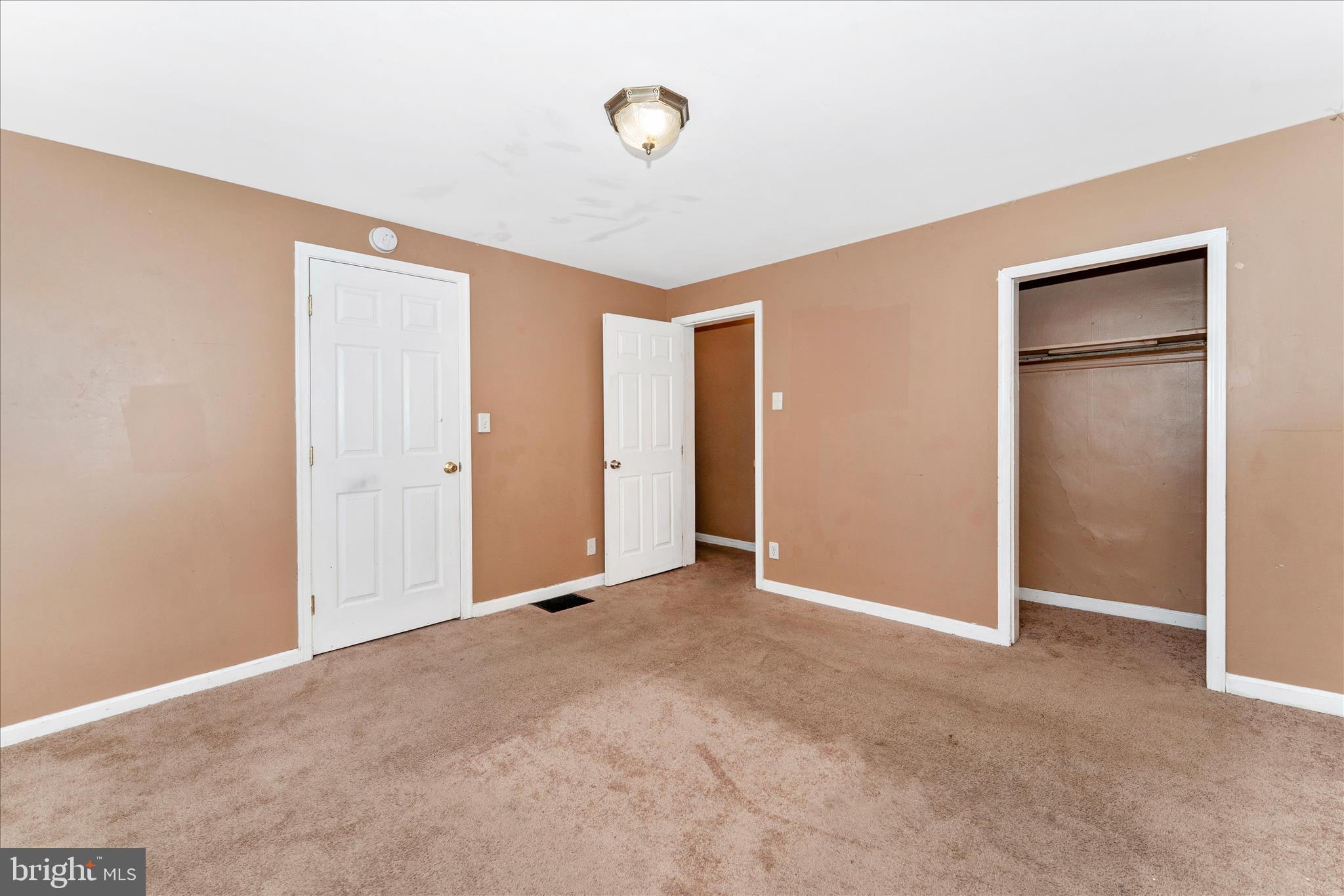 HAGERSTOWN - Residential