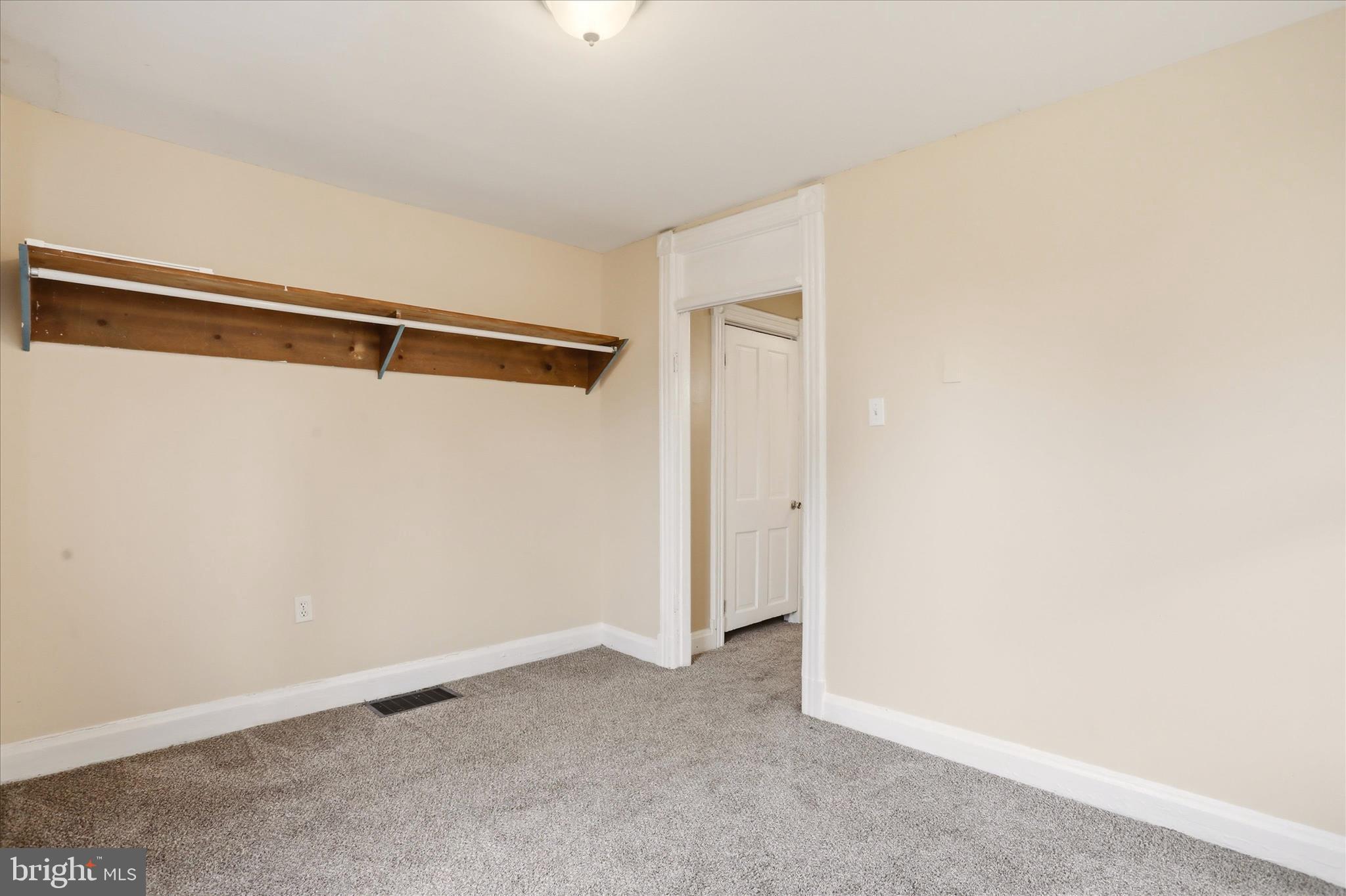 HAGERSTOWN - Residential