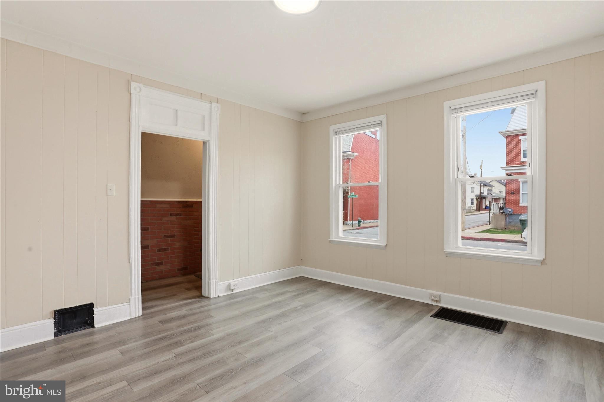 HAGERSTOWN - Residential