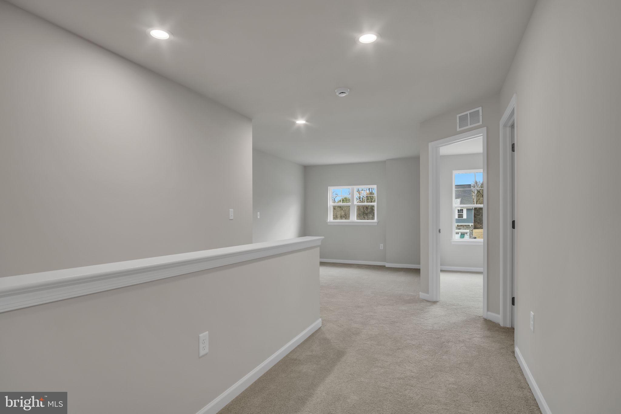 JEFFERSON COURT - Residential