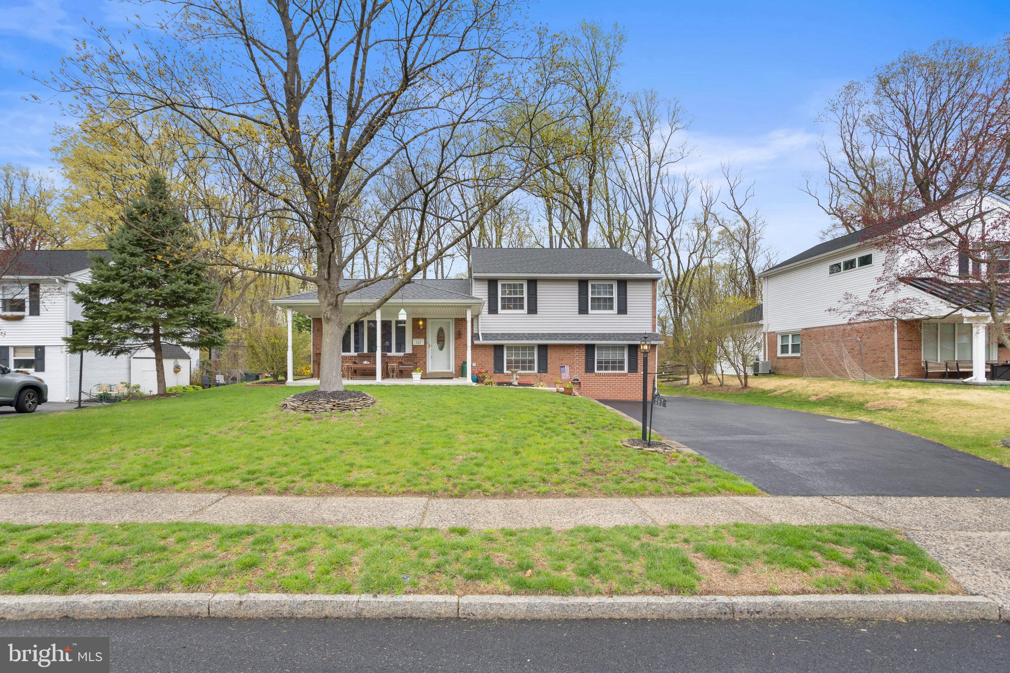 MARY DELL FARMS - Residential