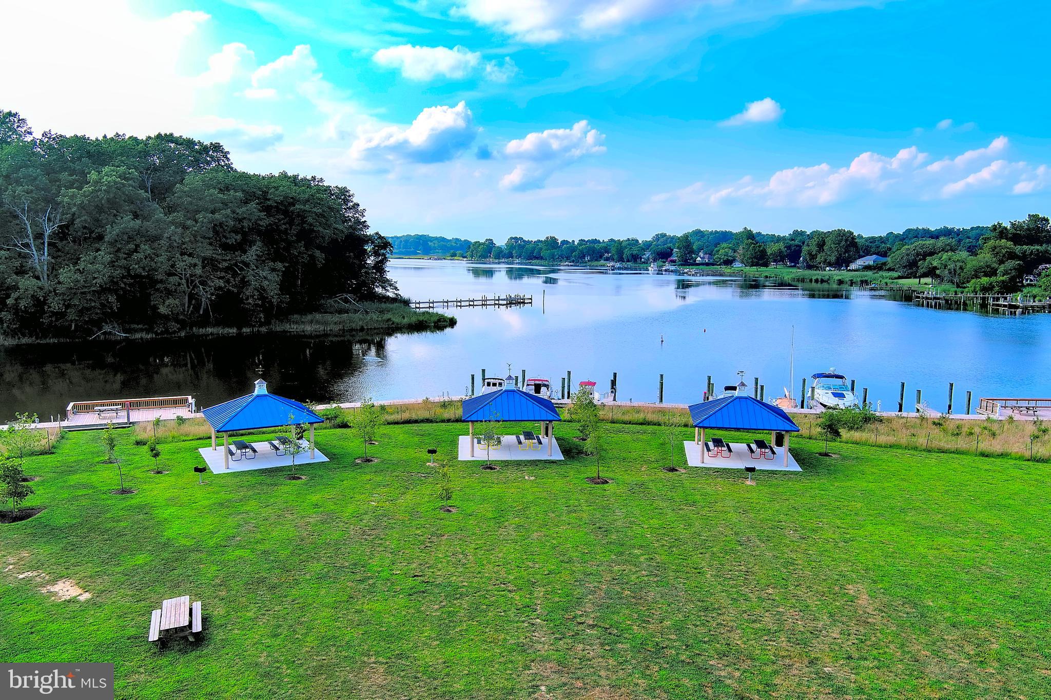 NORTH BROOK - Residential