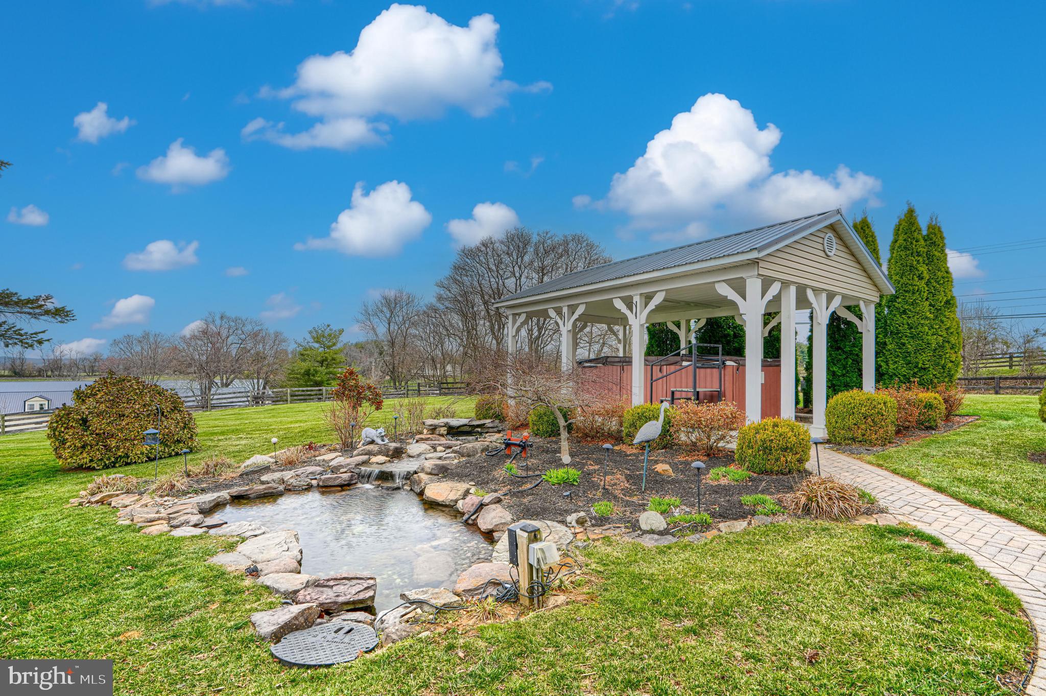 MY LADY'S MANOR - Residential
