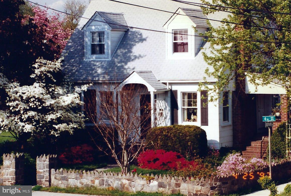 HILLCREST - Residential