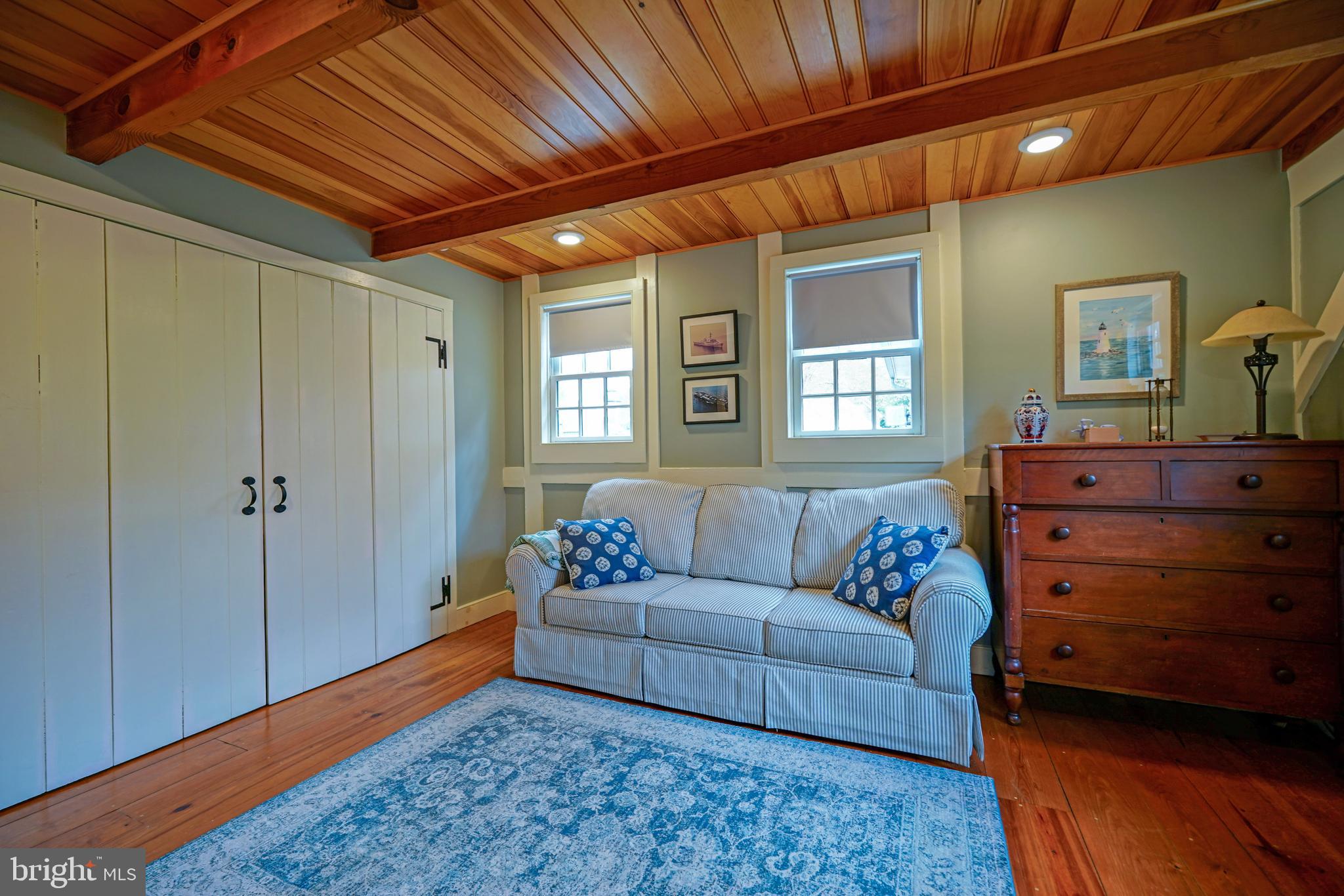 SHIPCARPENTER SQ - Residential