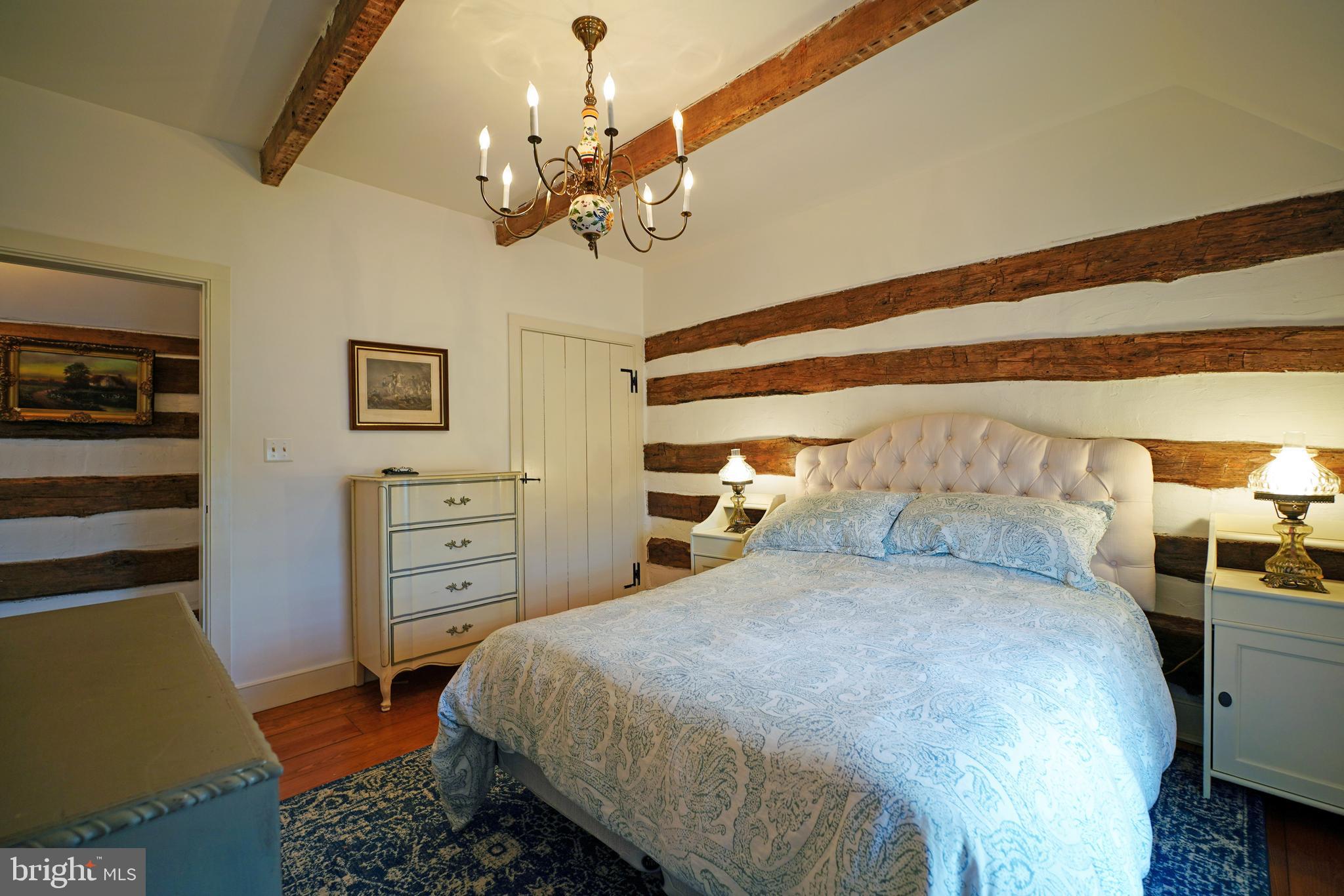 SHIPCARPENTER SQ - Residential