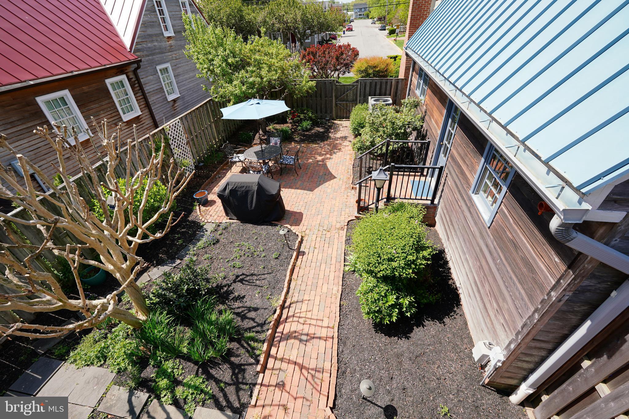 SHIPCARPENTER SQ - Residential