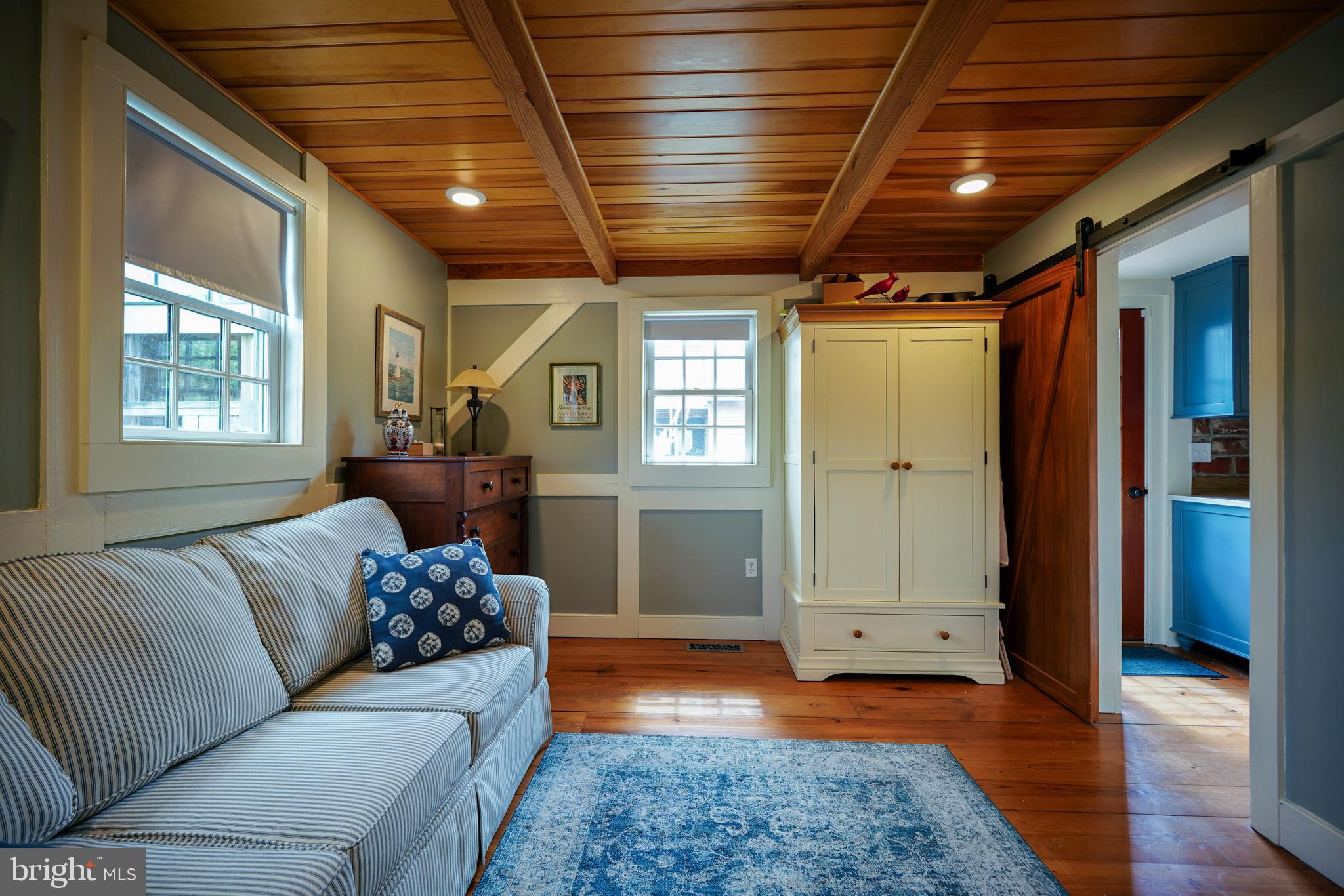 SHIPCARPENTER SQ - Residential