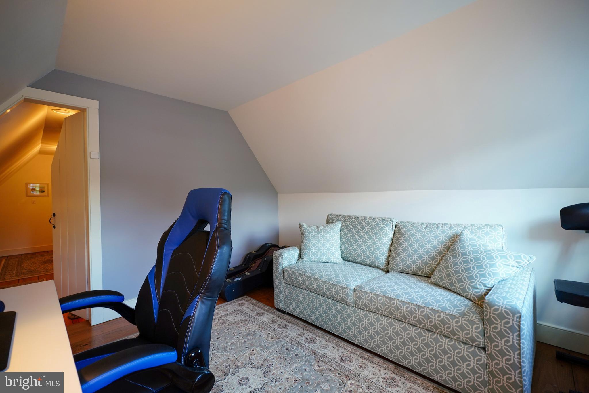 SHIPCARPENTER SQ - Residential