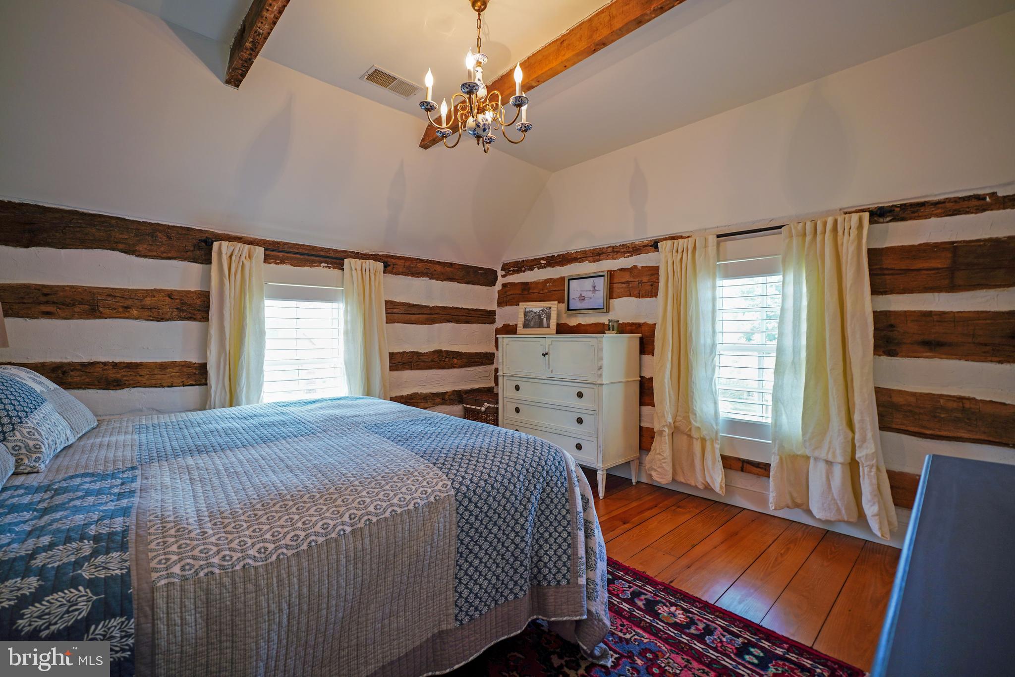 SHIPCARPENTER SQ - Residential