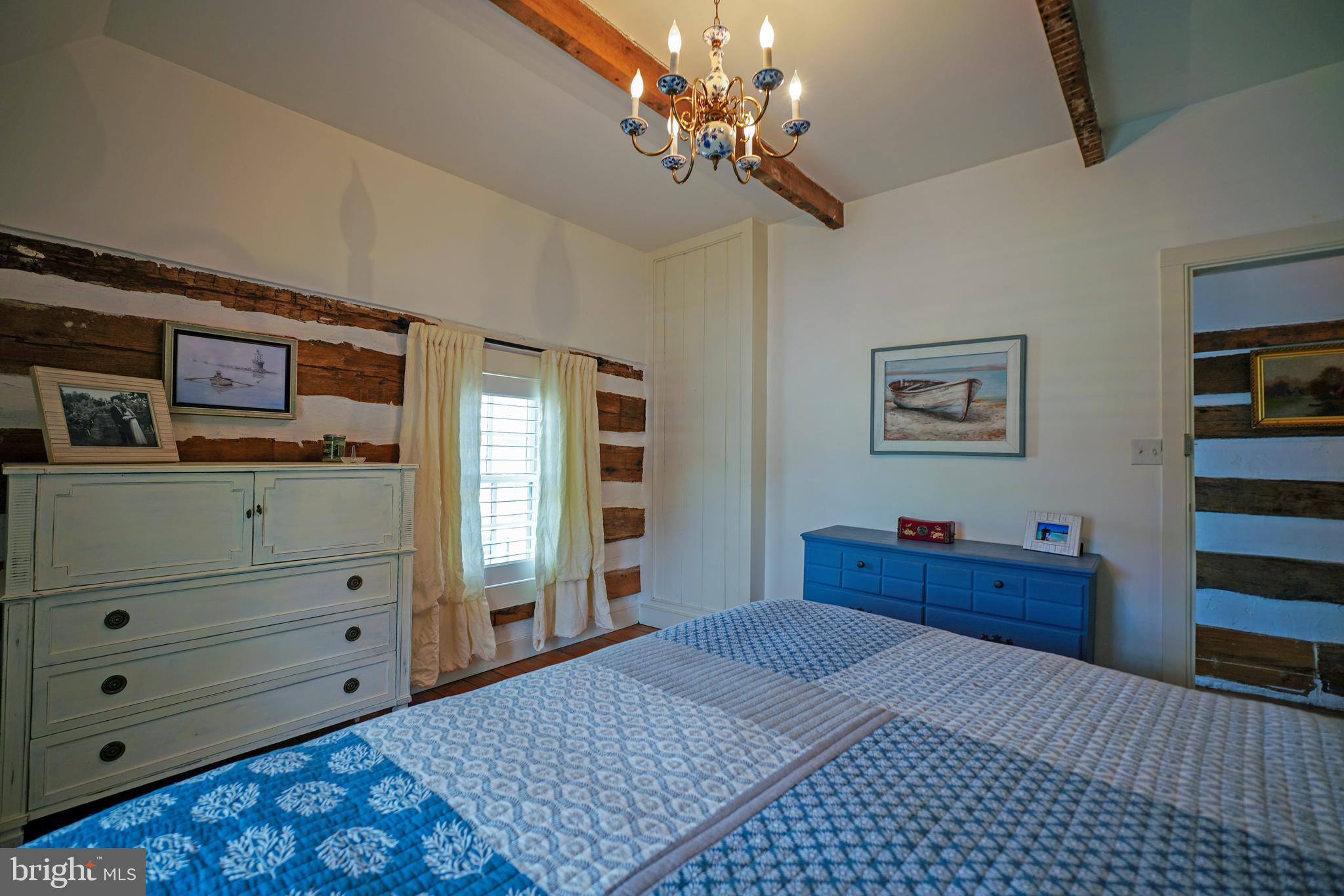 SHIPCARPENTER SQ - Residential