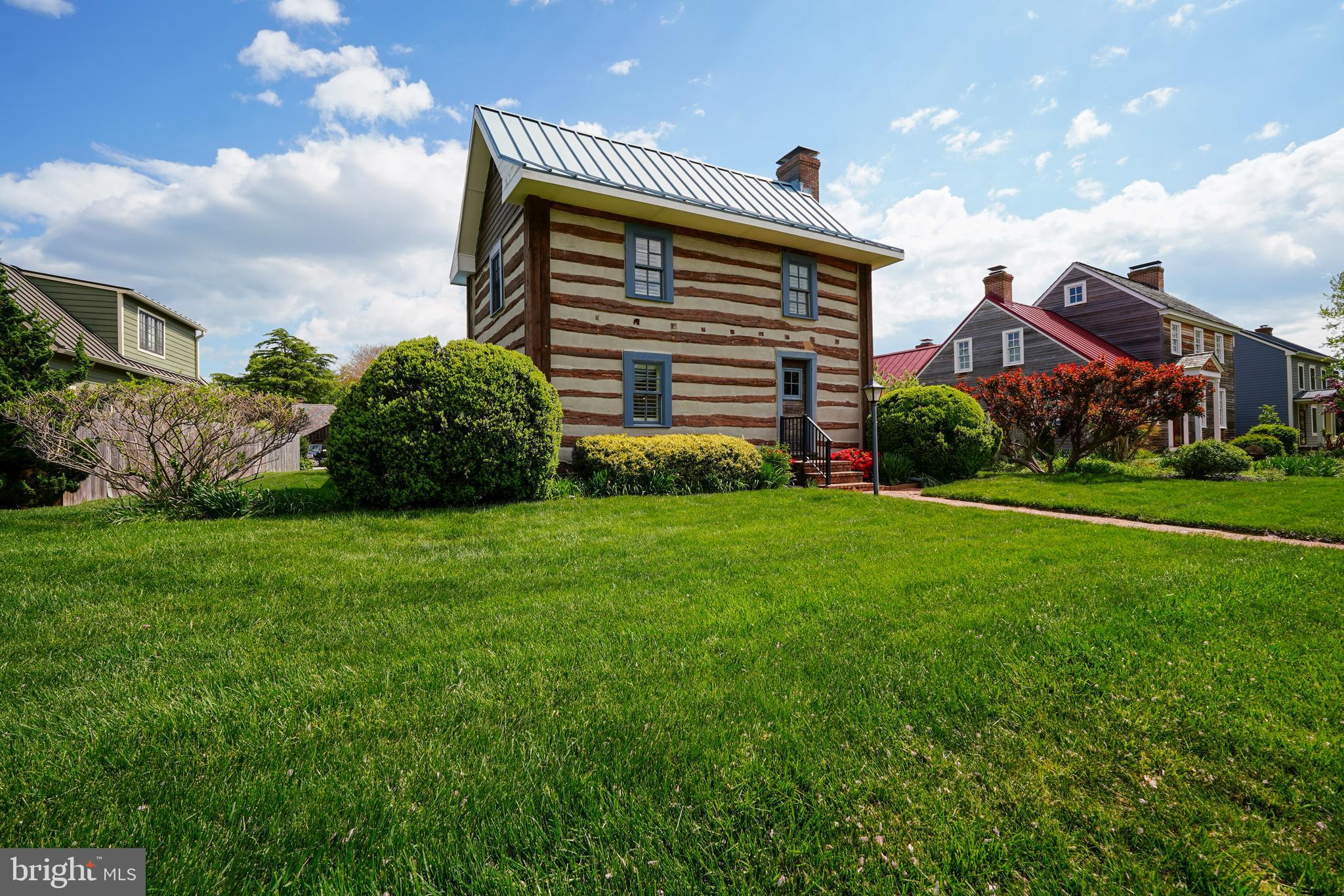 SHIPCARPENTER SQ - Residential