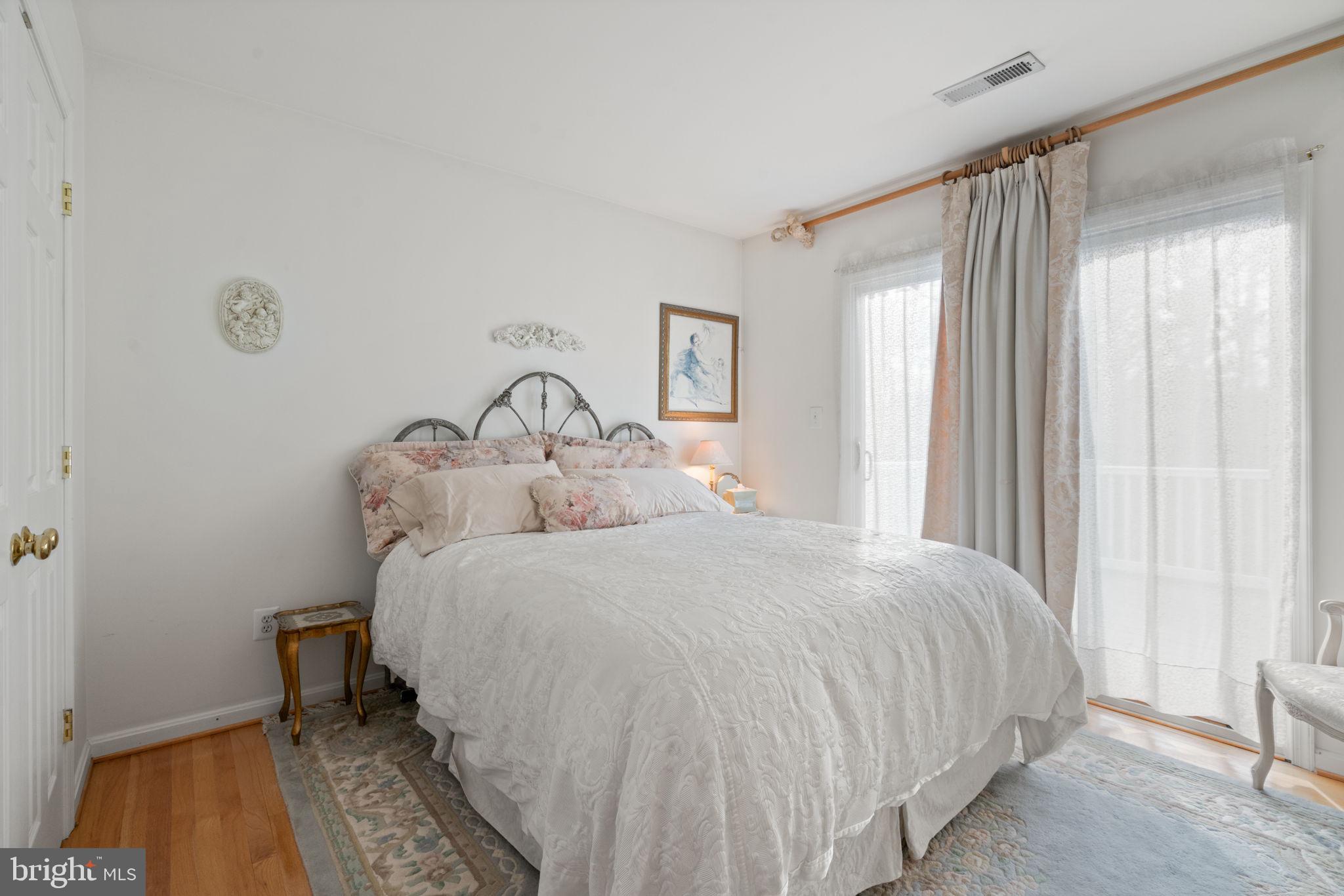 FOX MEADOW - Residential
