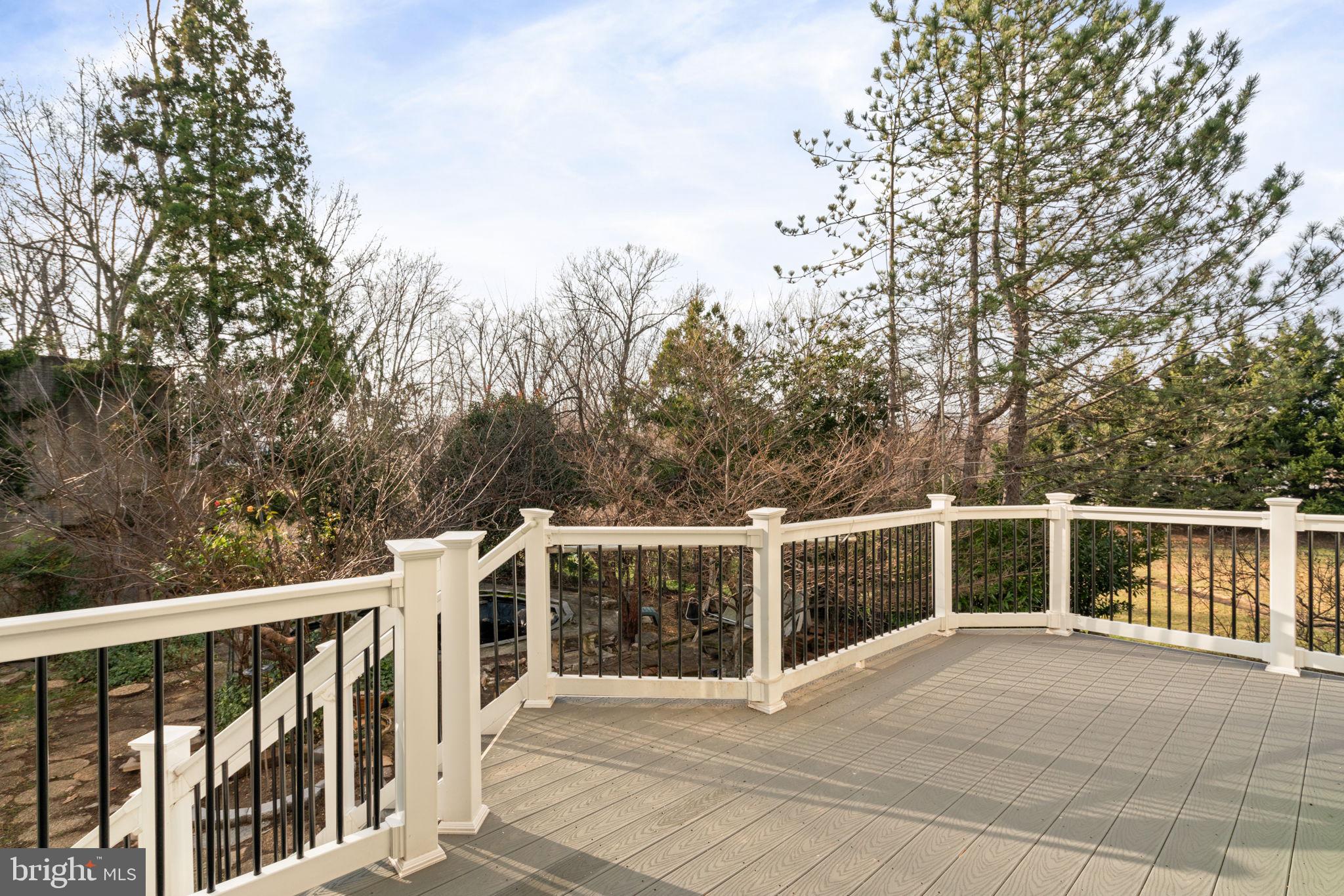 FOX MEADOW - Residential